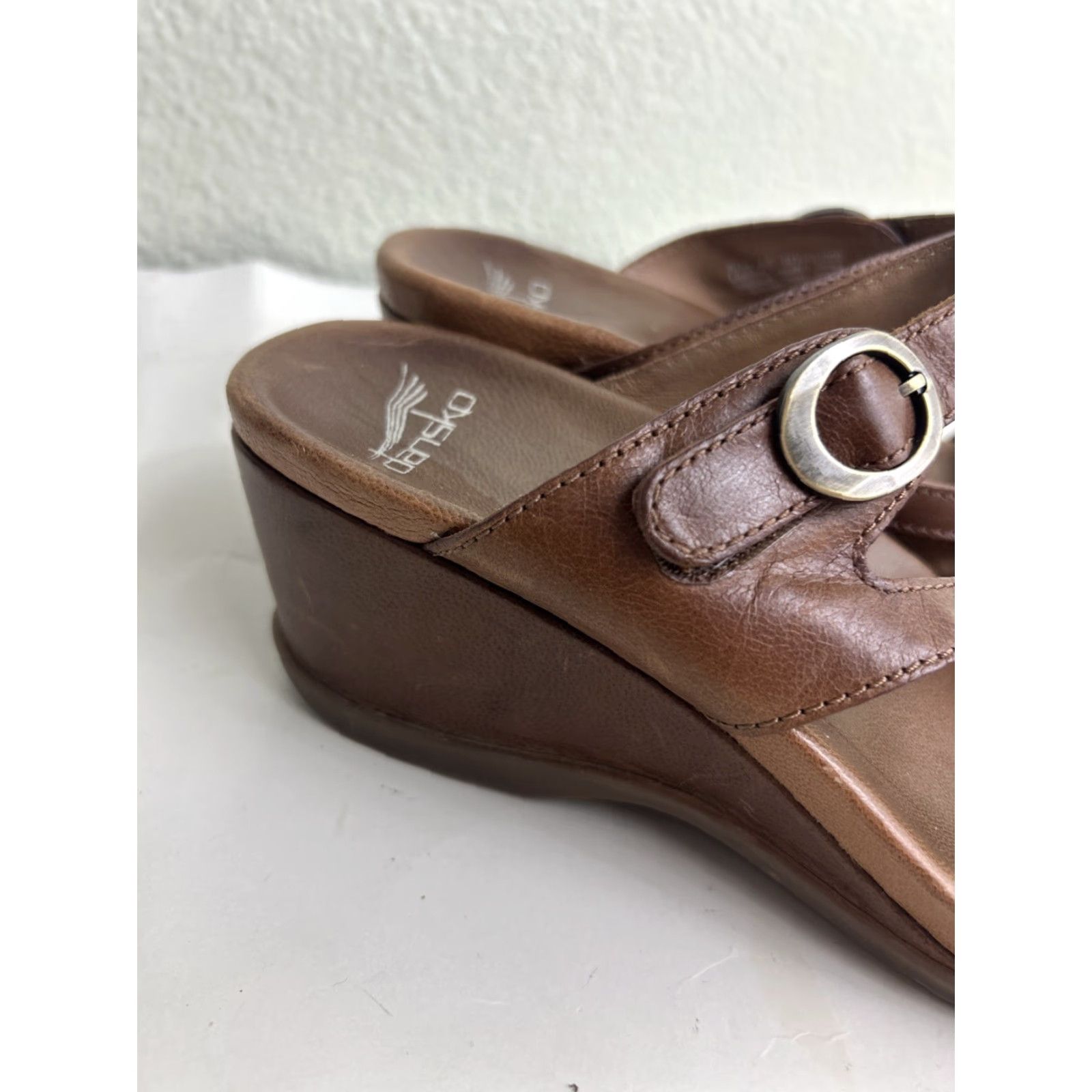 Dansko Dansko Ana Sandals Women Slide Buckle Brown Leather Wedge Heel 40 EU 9.5 US Mens? Womens Size US 10 / IT 40 - 3 Thumbnail