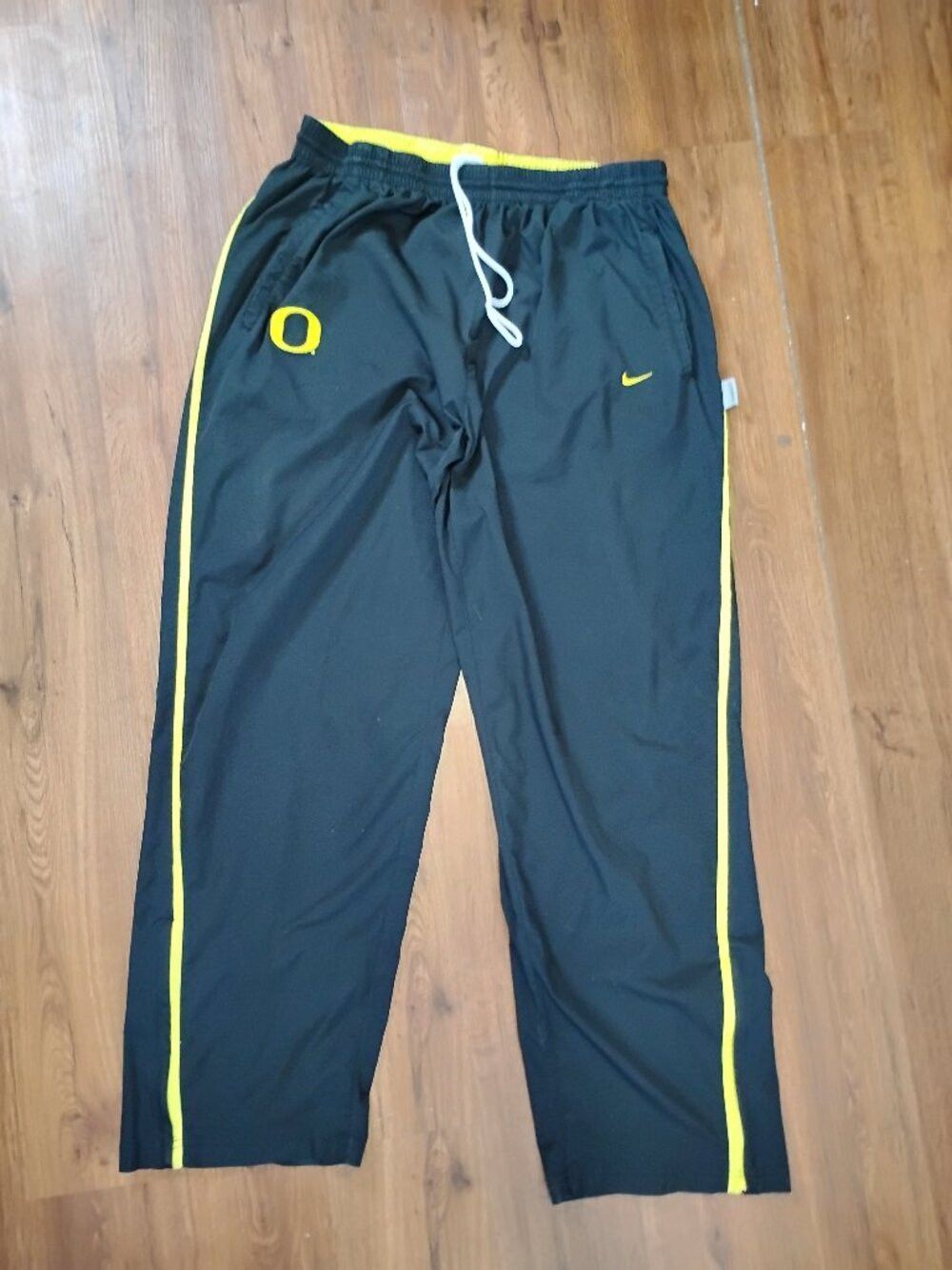 Nike Vintage Nike Storm Oregon Ducks Windpants Joggers Trainers Size US 32 / EU 48 - 2 Thumbnail