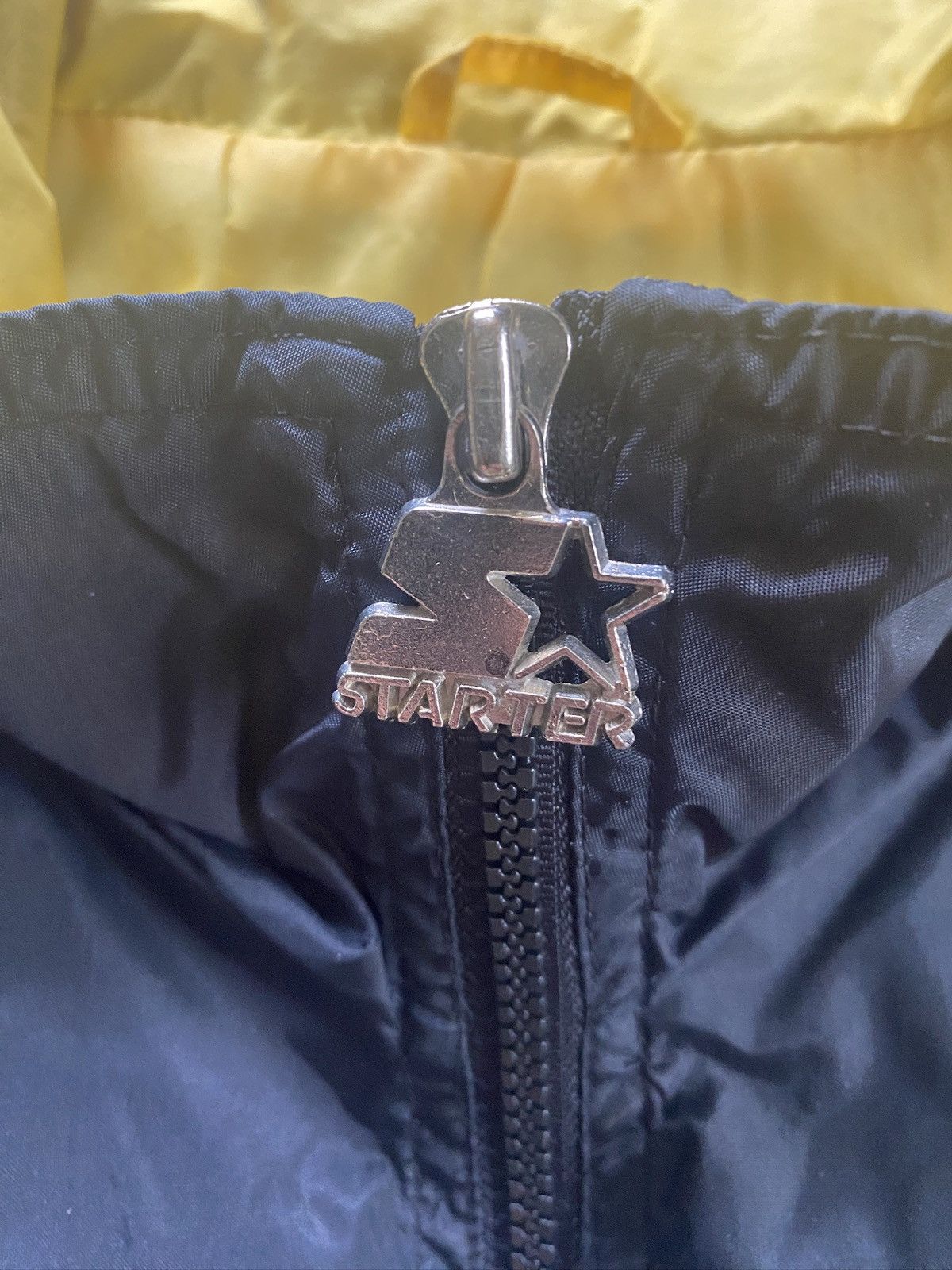 Starter Vintage 90’s Pittsburgh Pirates Starter Zip Light Jacket Size US XL / EU 56 / 4 - 4 Thumbnail