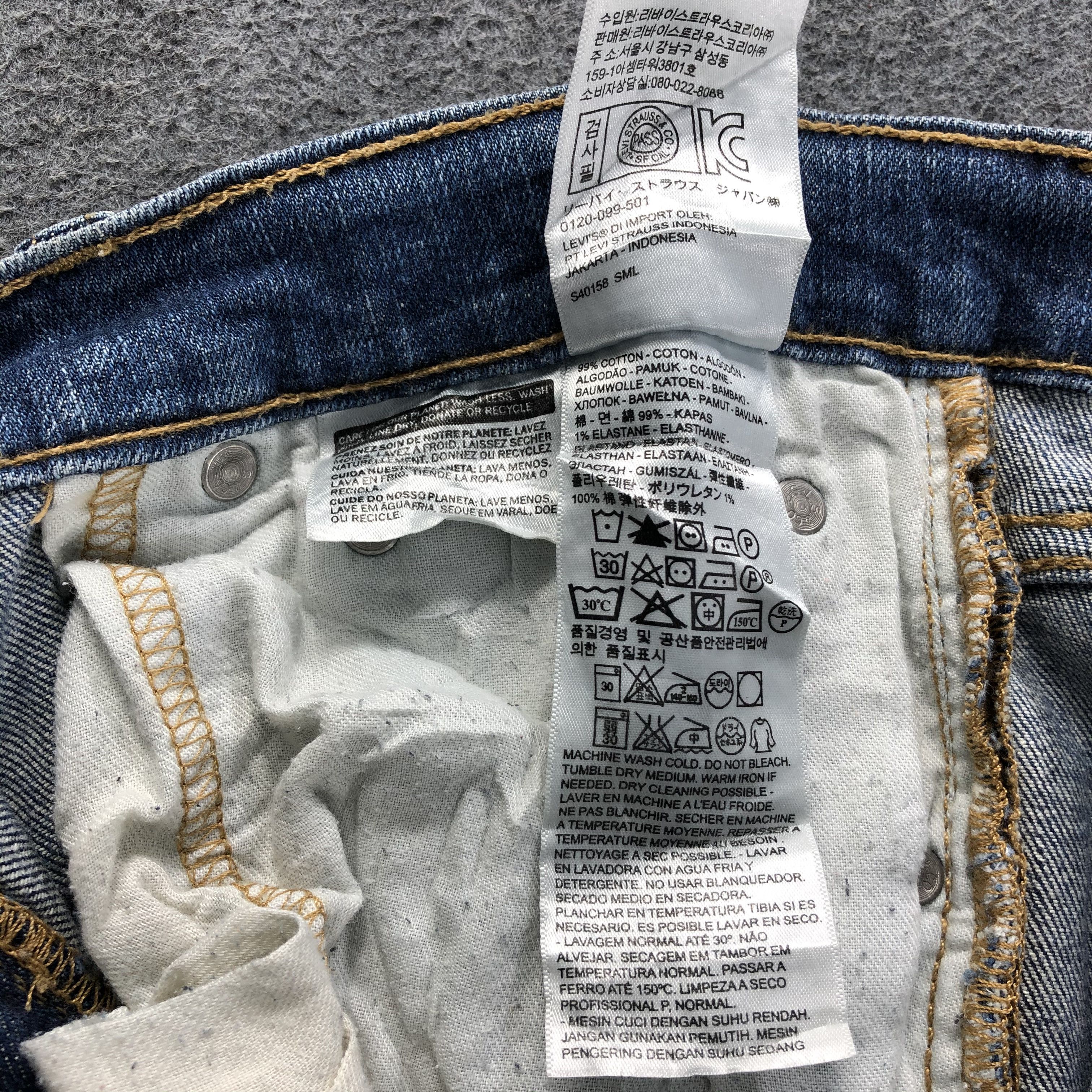 Levi's Vintage Blue Wash Levis 511 Jeans- J1359 Size US 33 - 10 Thumbnail