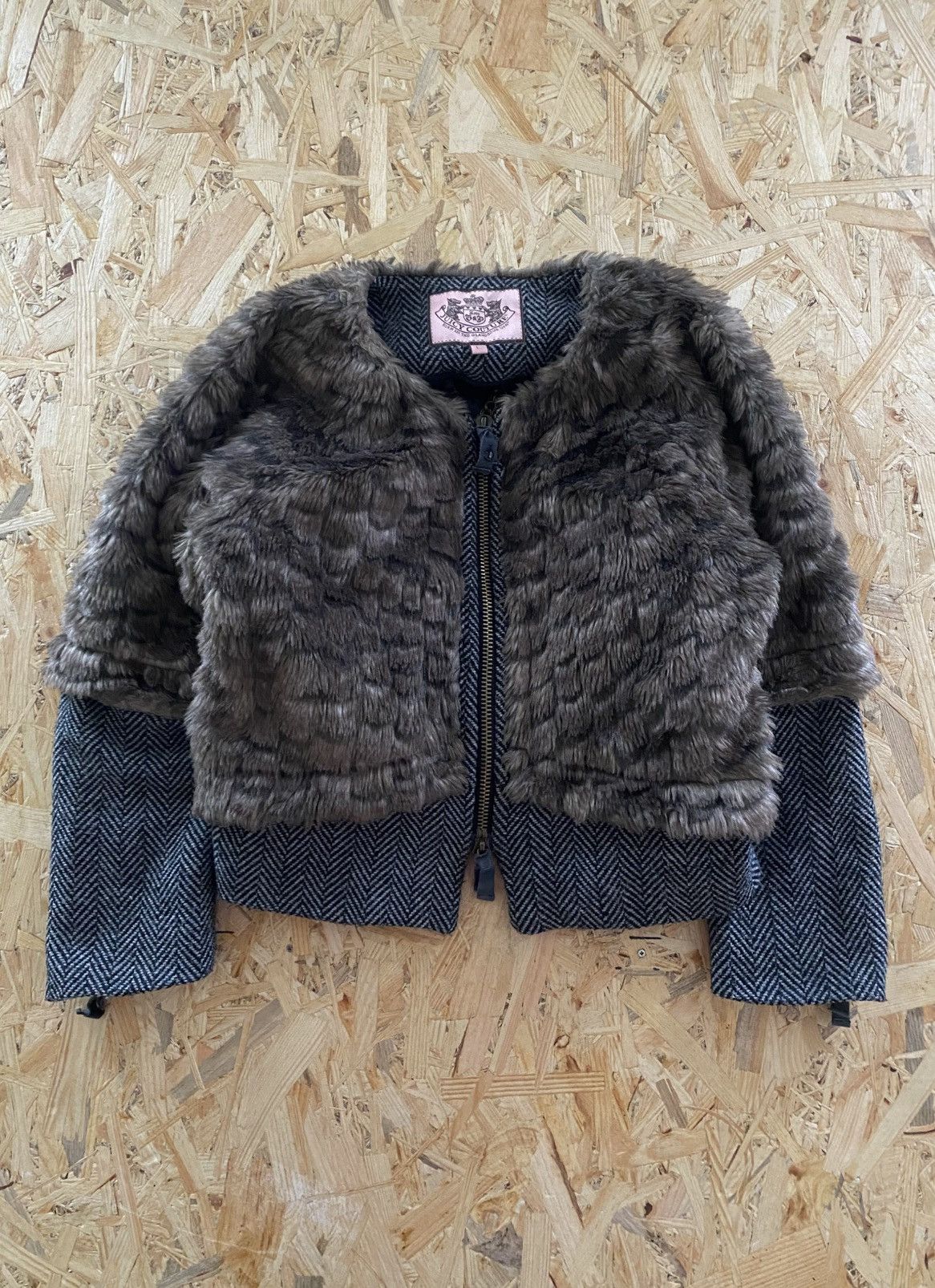 Juicy Couture Juicy Couture Fur Faux Luxury Coat Jacket Y2K 2000’s Size L / US 10 / IT 46 - 1 Thumbnail