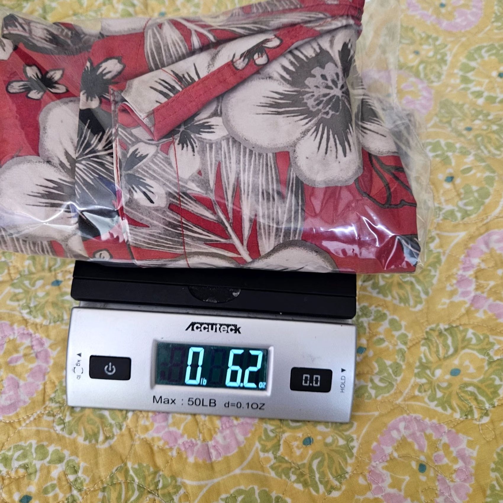 Abercrombie & Fitch Abercrombie & Fitch Men's Floral Topical Pull-on Board Shorts Size 34 NEW Size US 34 / EU 50 - 6 Thumbnail