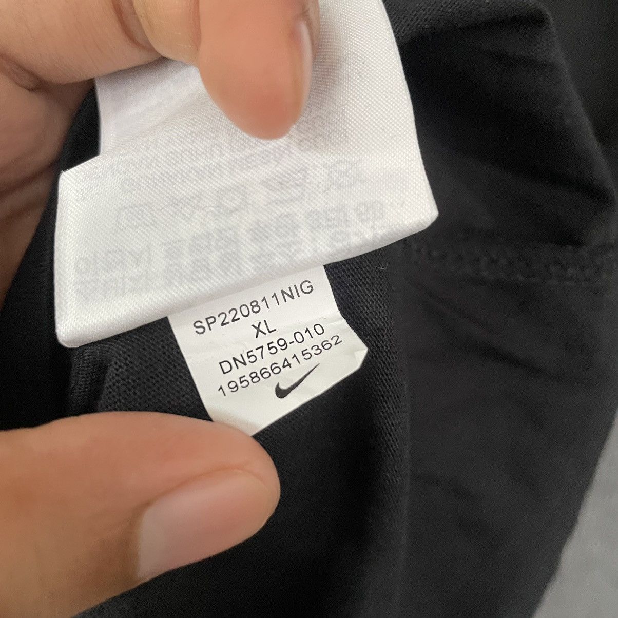 Nike Y2K Nike Athletics Cropped T Shirt Size US XL / EU 56 / 4 - 5 Thumbnail