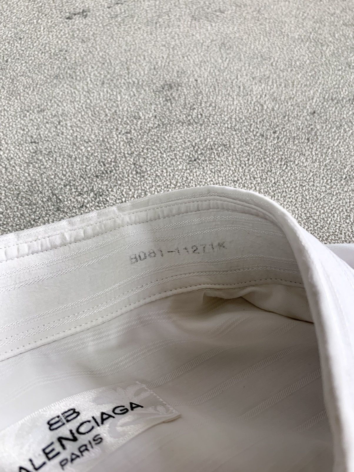 Balenciaga balenciaga stripe white on white button up shirt Size US L / EU 52-54 / 3 - 7 Thumbnail