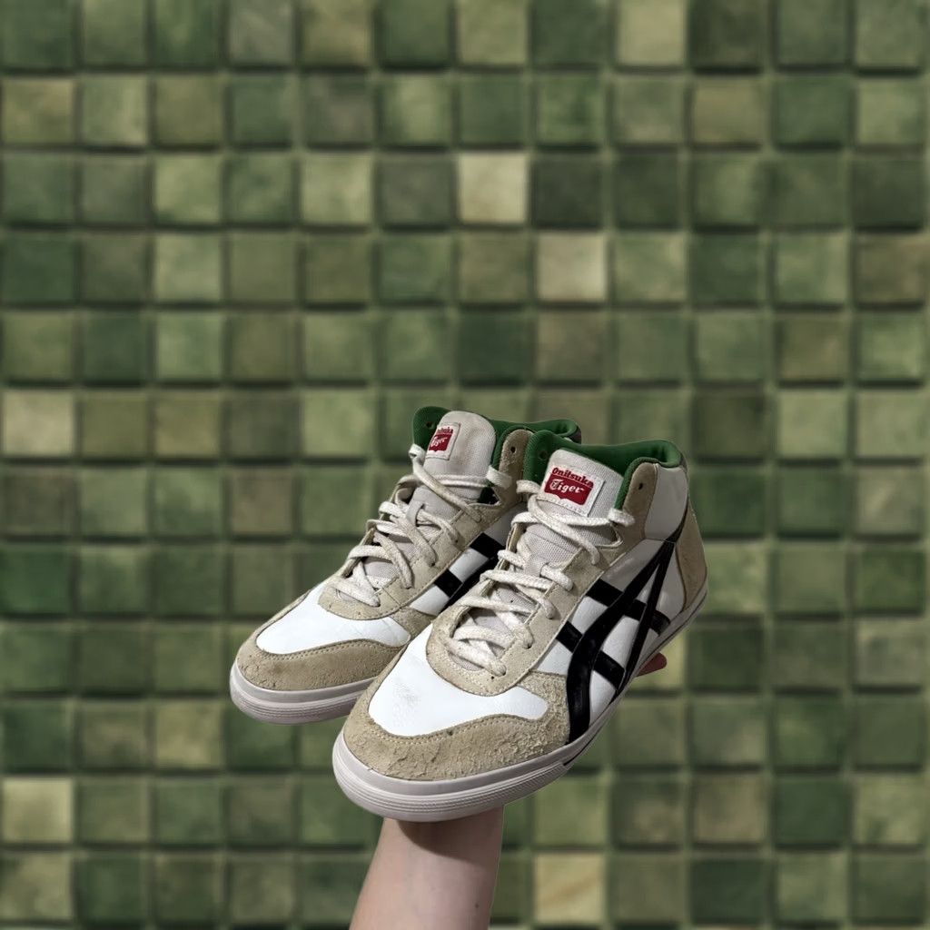 Onitsuka Tiger VINTAGE ASICS Onitsuka Tiger Aaron MT HIGH-TOP MEN’S SPORTS SNEAKERS Sz 44.5 White Leather Sneakers Mens 90s Athletic Size US 10 / EU 43 - 1 Thumbnail