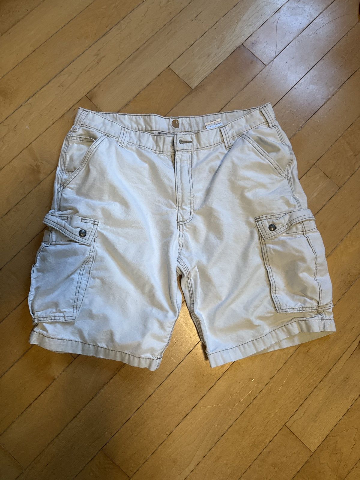 Carhartt Carhartt relaxed fit cargo shorts Size US 38 / EU 54 - 1 Thumbnail