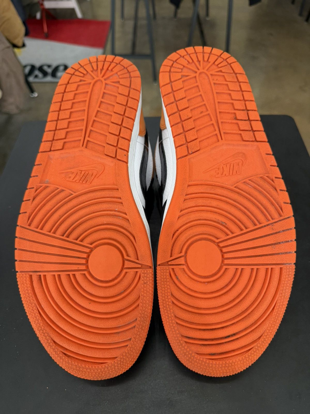 Jordan Brand Air Jordan 1 Low Shattered Backboard Size 10 (2021) Size US 10 / EU 43 - 9 Thumbnail