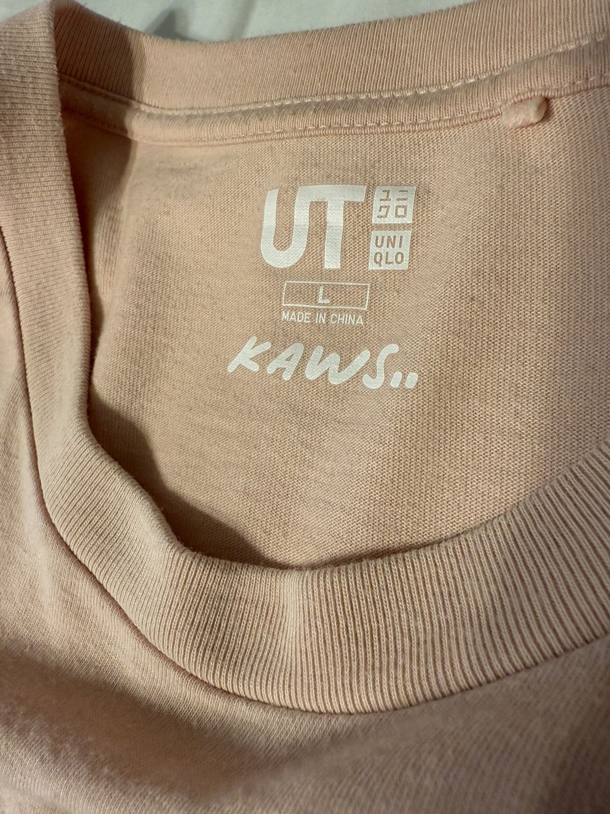 Kaws × Uniqlo Kaws x Uniqlo Companion Tee Size US L / EU 52-54 / 3 - 3 Thumbnail