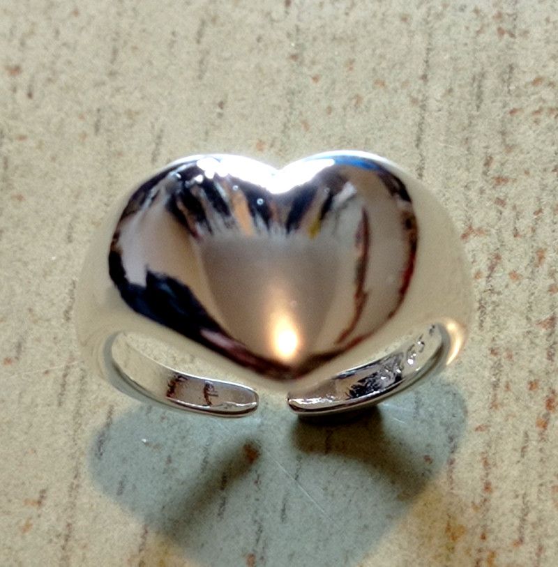 Designer × Vintage Vintage Oversize Heart Shiny Silver Ring Punk Rave Size ONE SIZE - 3 Thumbnail