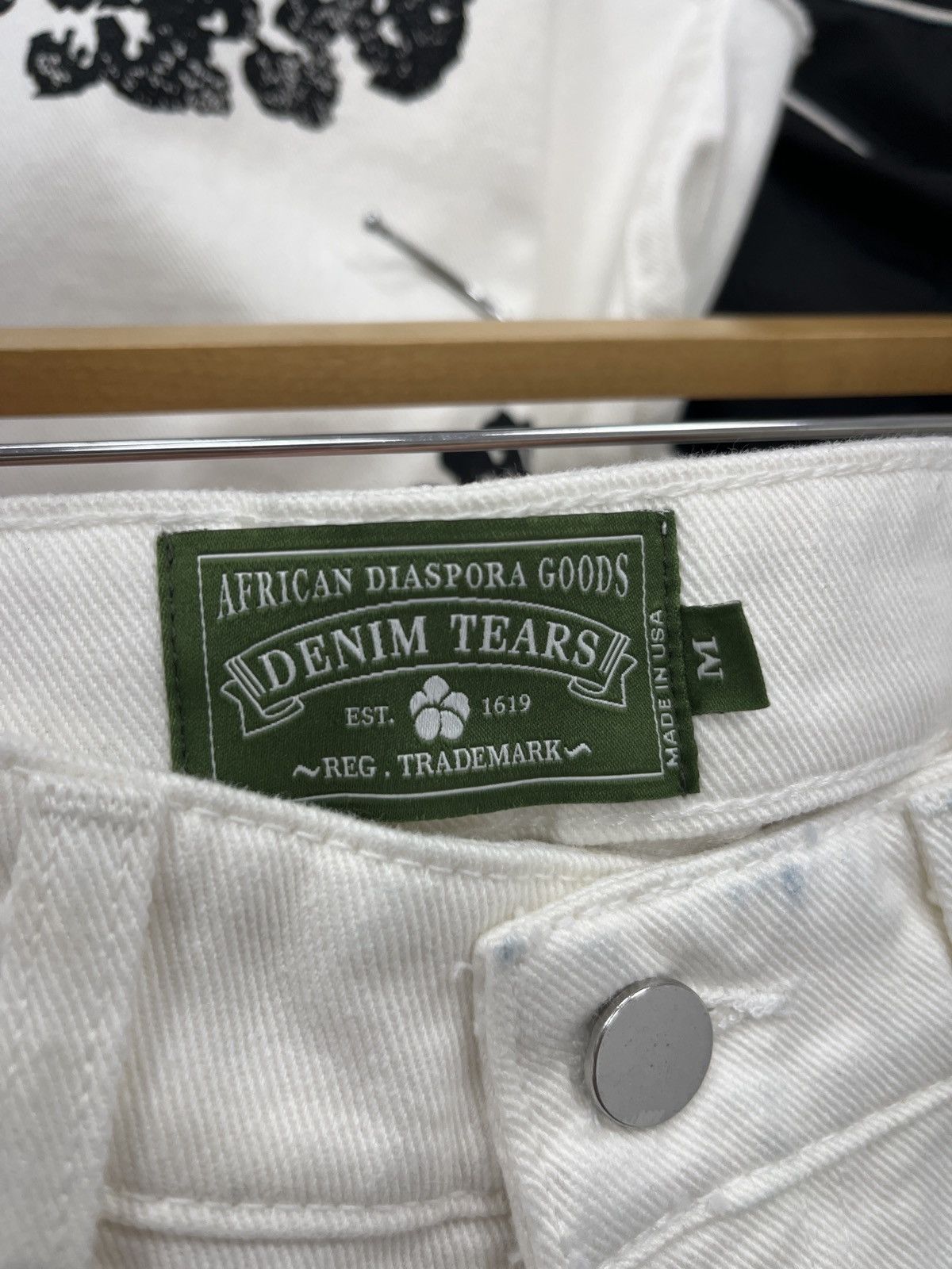 DENIM TEARS Denim Tears The Cotton Wreath Jean Short "White" Size US 32 / EU 48 - 3 Thumbnail