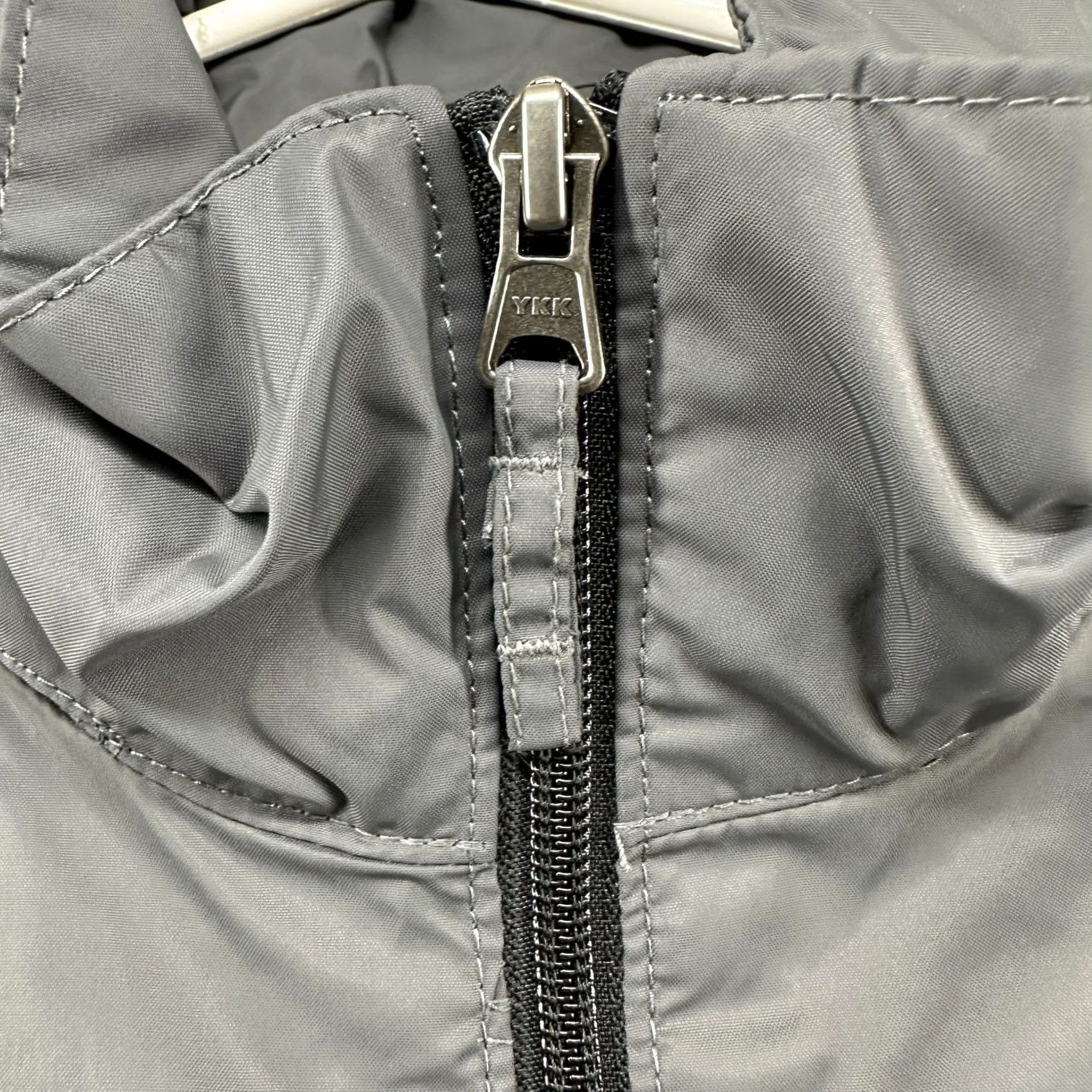Rains Columbia Jacket Mens M Black Grey Windbreaker Lightweight Hooded Packable Water Resistant Size US M / EU 48-50 / 2 - 4 Thumbnail