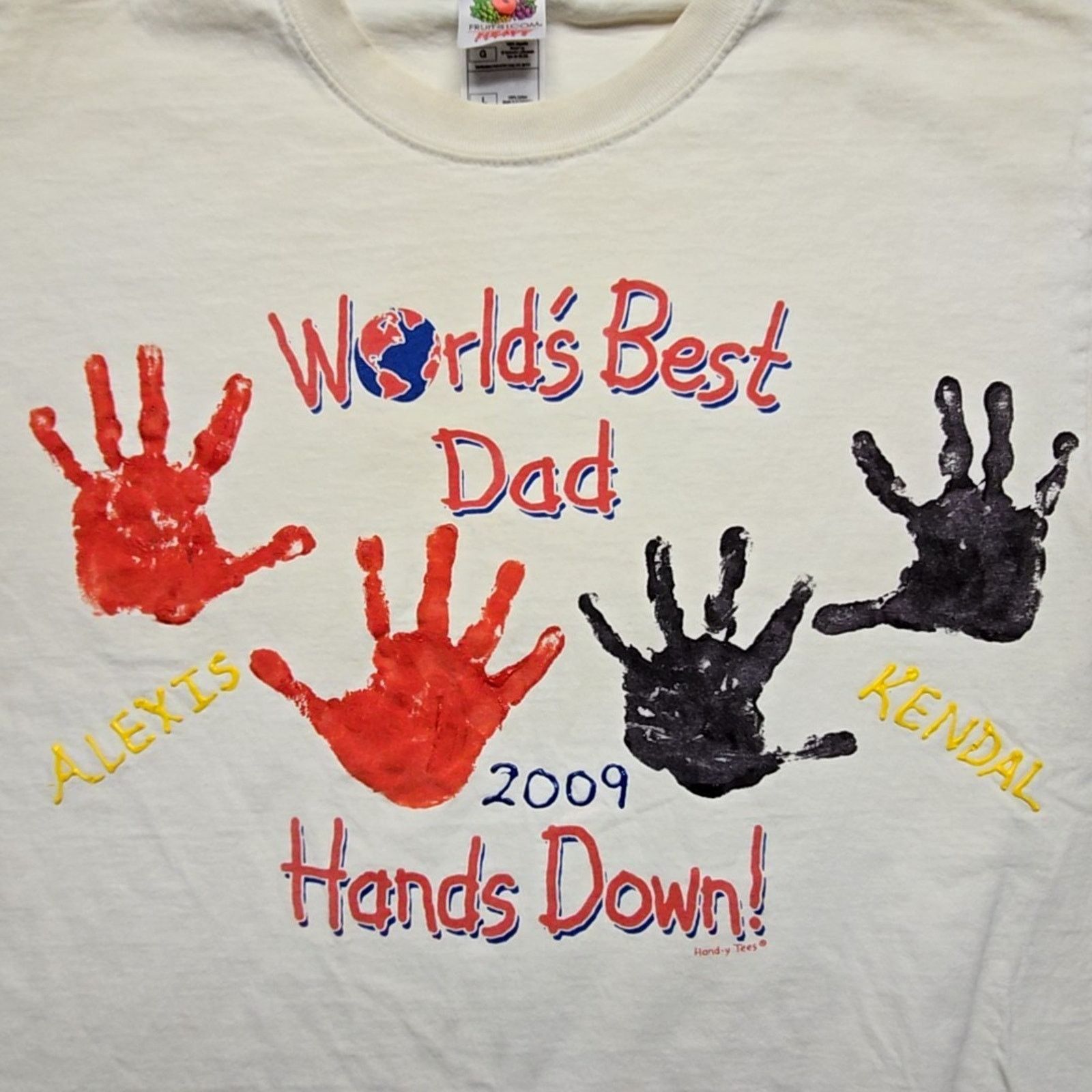 Fruit Of The Loom World's Best Dad Shirt Cream Large Handprint White Tee 2000s Size US L / EU 52-54 / 3 - 2 Thumbnail