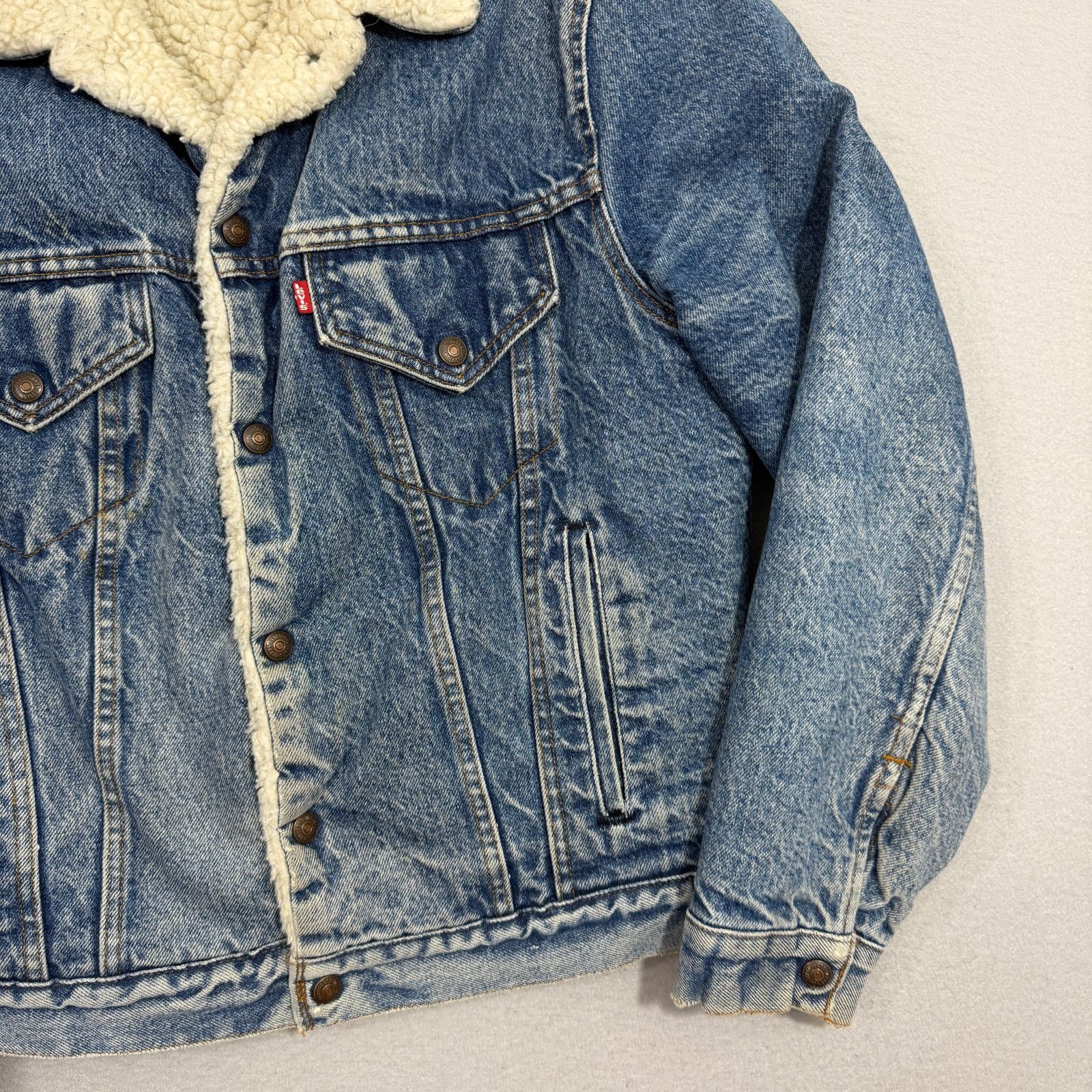Levi's Vintage Levis Sherpa-Lined Denim Trucker Jacket 40R Blue Size US M / EU 48-50 / 2 - 4 Thumbnail