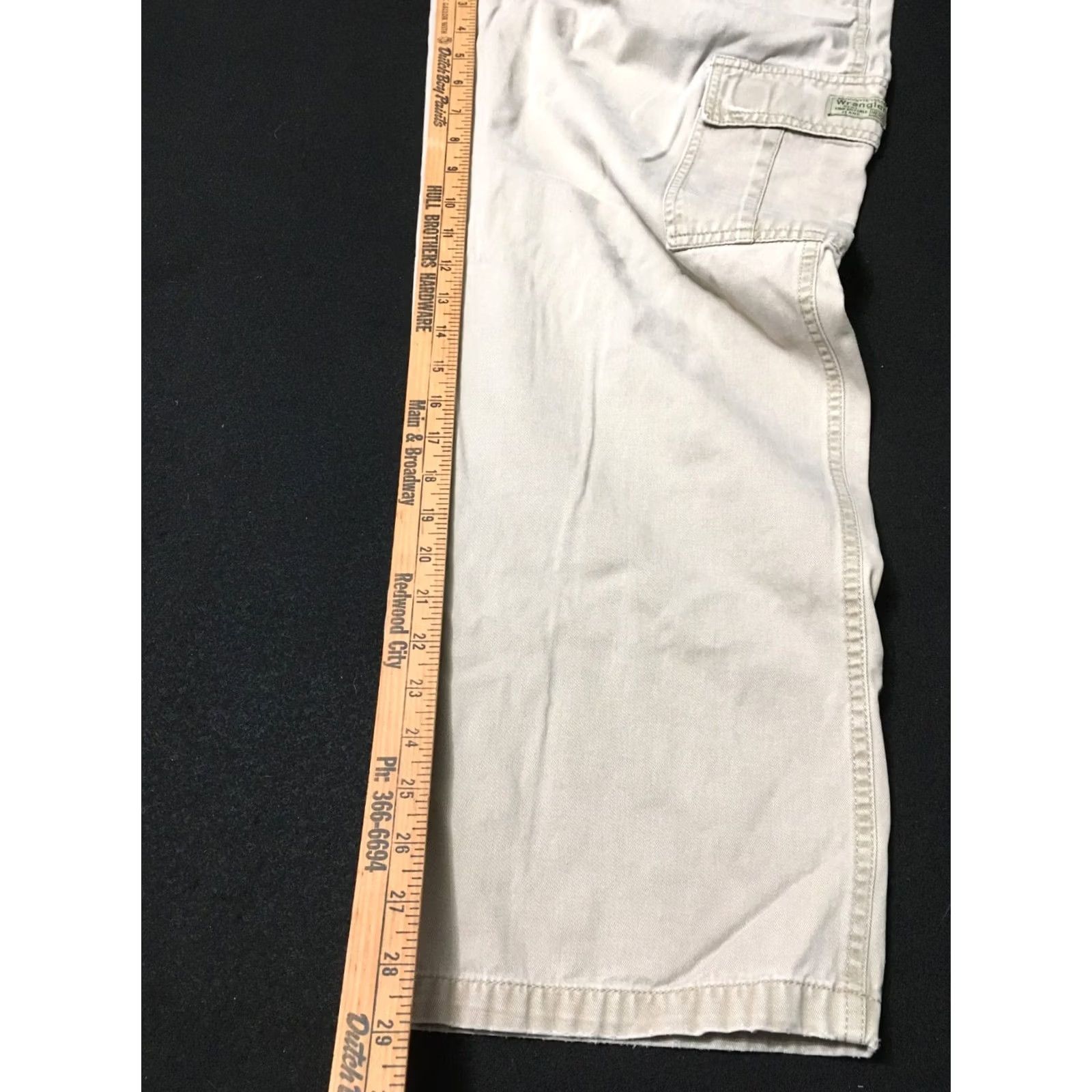 Wrangler VINTAGE Wrangler Hero Cargo Pants Men 34 Beige Cotton Relaxed Utility Work Jeans Cargo Pocket 34-28 Size US 34 / EU 50 - 4 Thumbnail