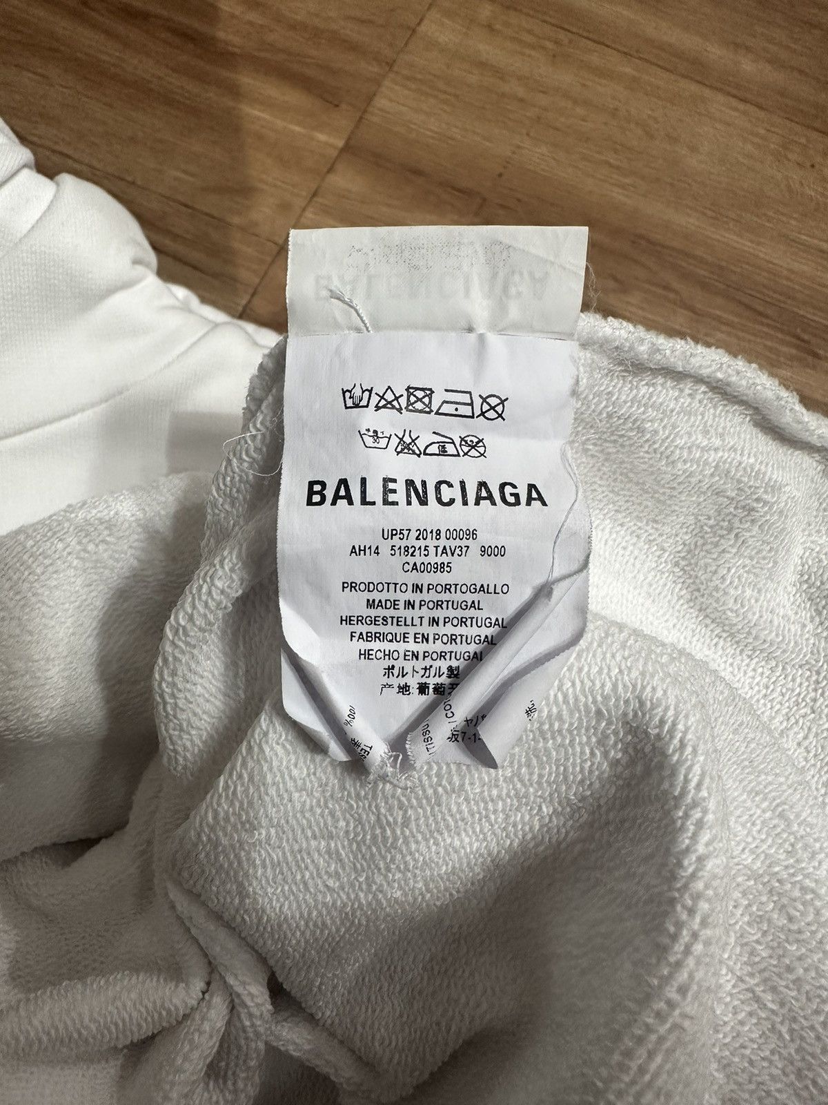 Balenciaga Balenciaga - Back Logo Hoodie Size US M / EU 48-50 / 2 - 13 Thumbnail