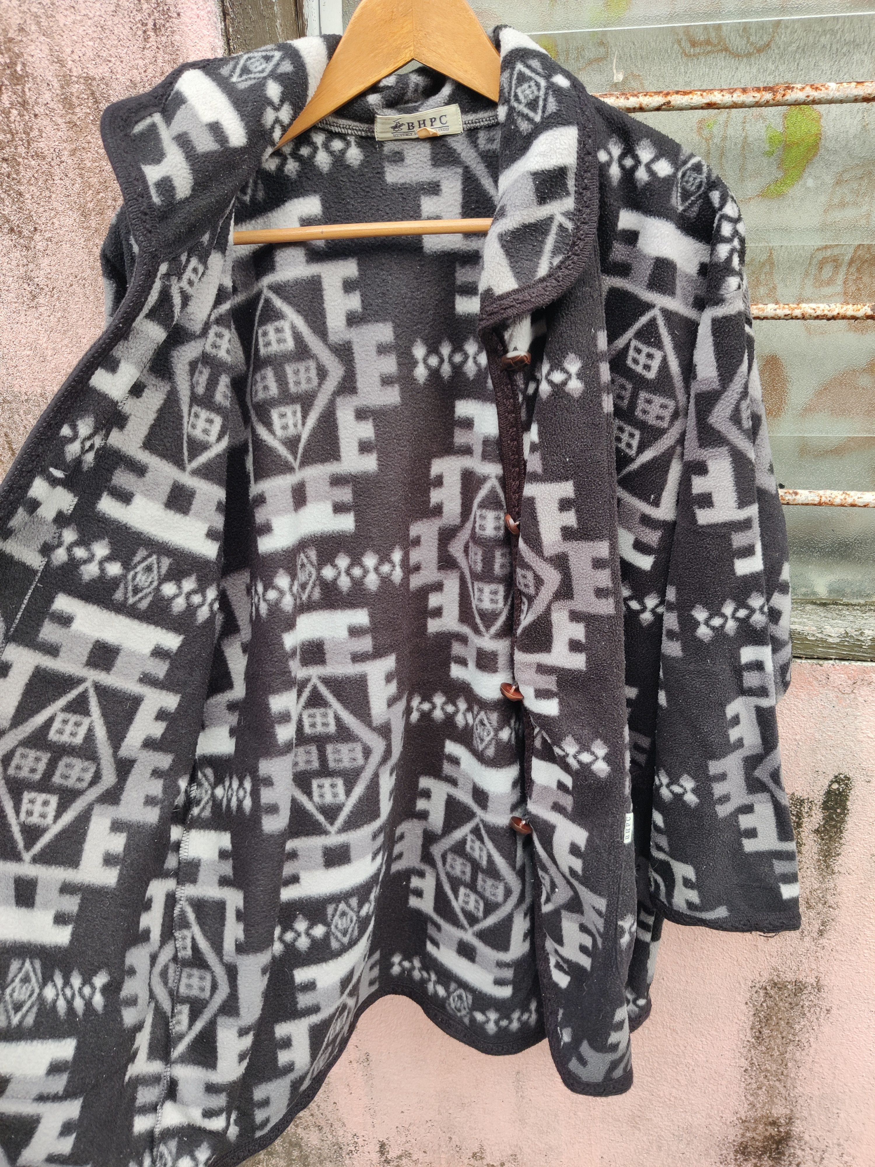 Beverly Hills Polo Club Vintage Beverly Hills Polo Digital Printed Fleece Jacket Size US XL / EU 56 / 4 - 4 Thumbnail