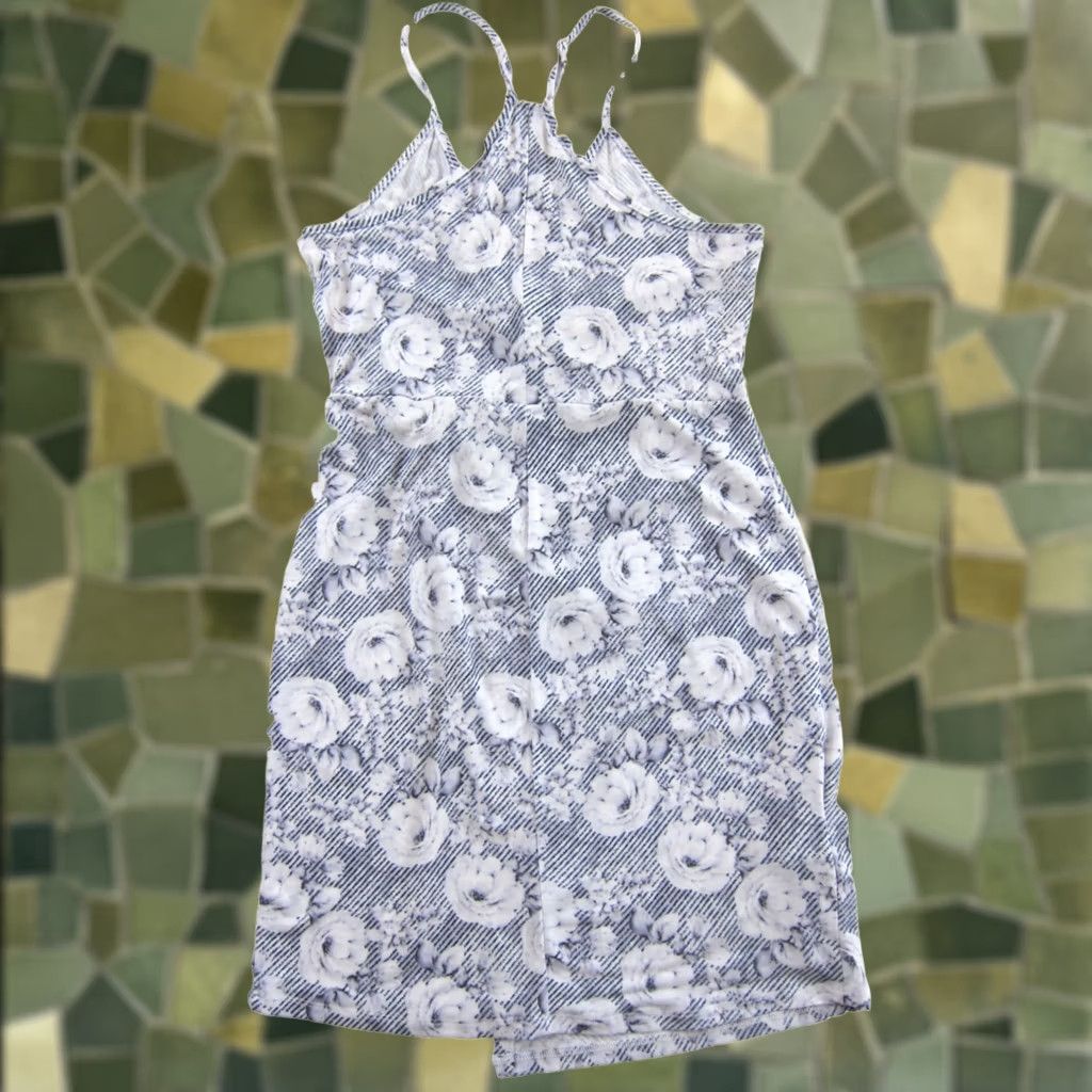 BCBGeneration BCBGeneration Tank Dress Jersey Blue White Floral Rose V-Neck Stretch Small Dress Women Size S / US 4 / IT 40 - 1 Thumbnail