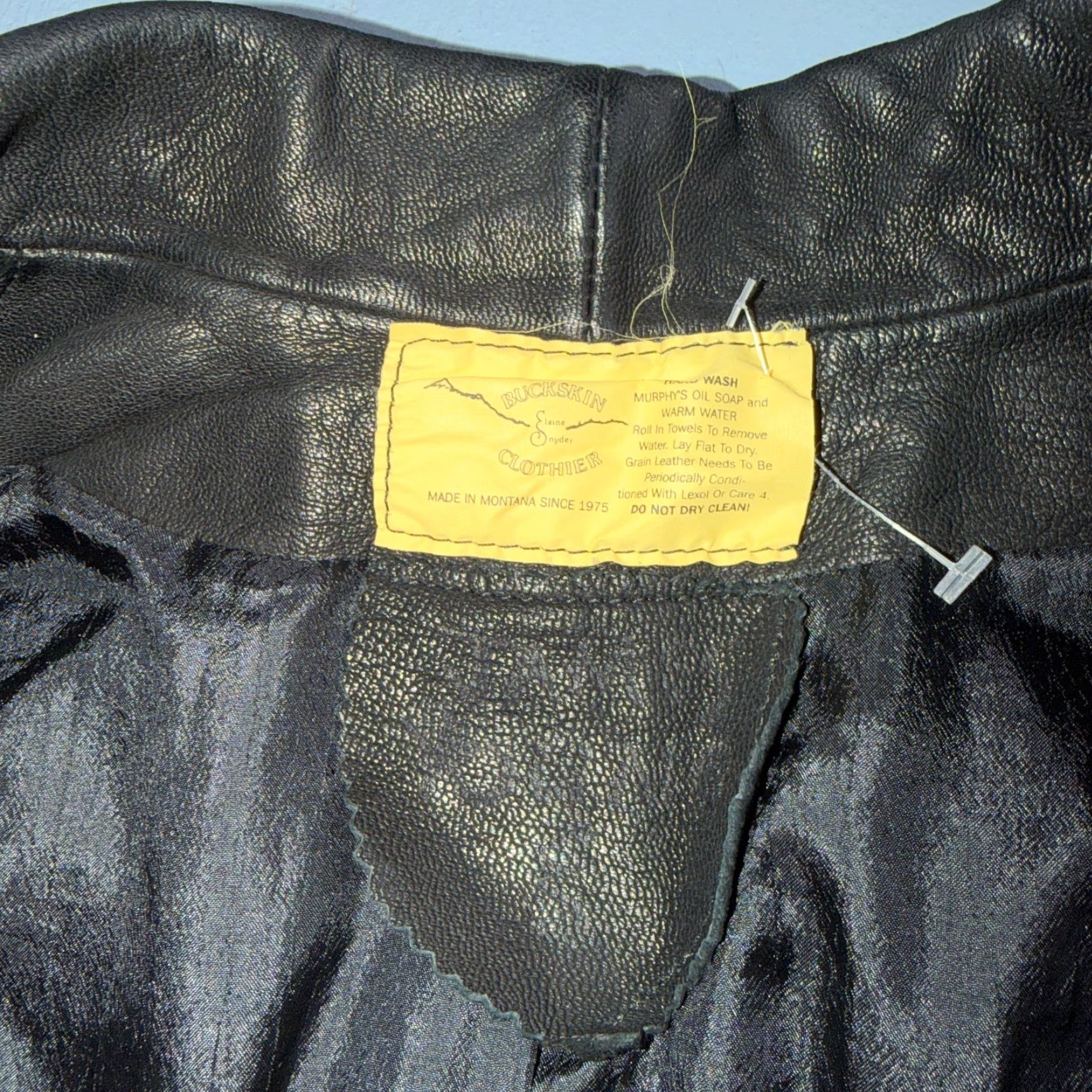 Vintage VINTAGE Montana Buckskin Leather Jacket Western Fringe 70s XL Mens Buckskin Leather Jacket - Western 1970s Mens XL Buckskin Leather fringe jacket Size US XL / EU 56 / 4 - 4 Thumbnail