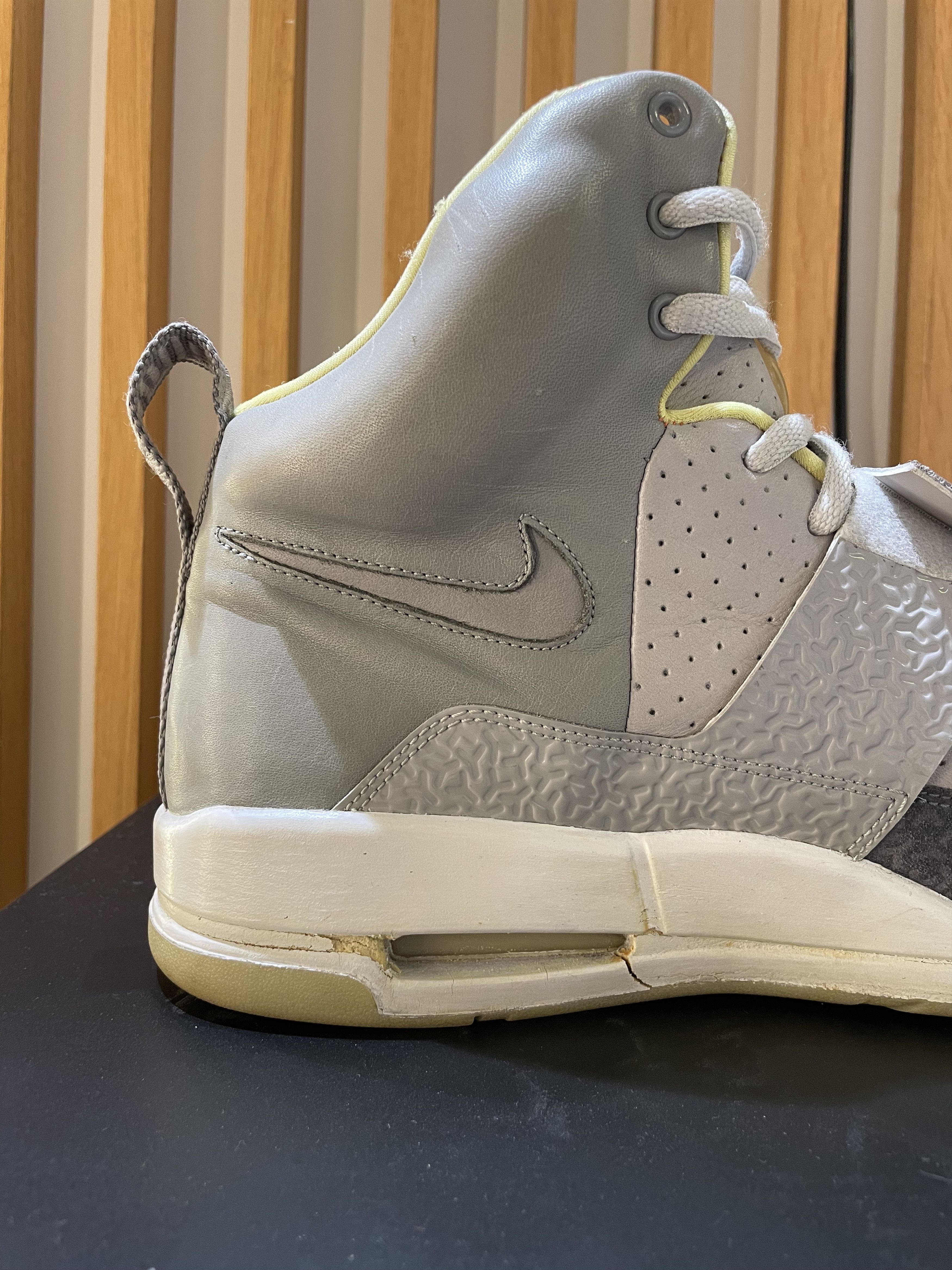 Kanye West × Nike × Yeezy Nike Air Yeezy 1 Zen Grey Size US 10.5 / EU 43-44 - 6 Thumbnail