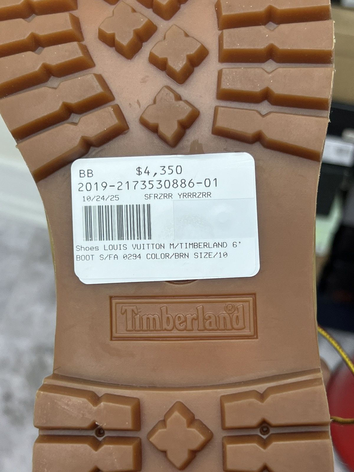 Louis Vuitton Louis Vuitton x Timberland Ankle Boots Size US 10 / EU 43 - 12 Thumbnail