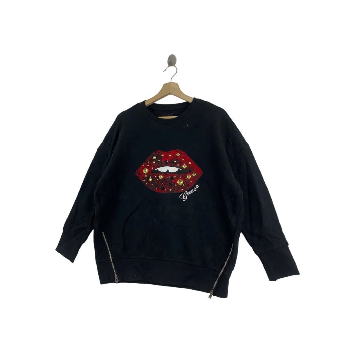 Guess Vintage GUESS USA KISS ME KISS ME Center Logo Sweatshirt Size XXL / US 16-18 / IT 52-54 - 4 Thumbnail