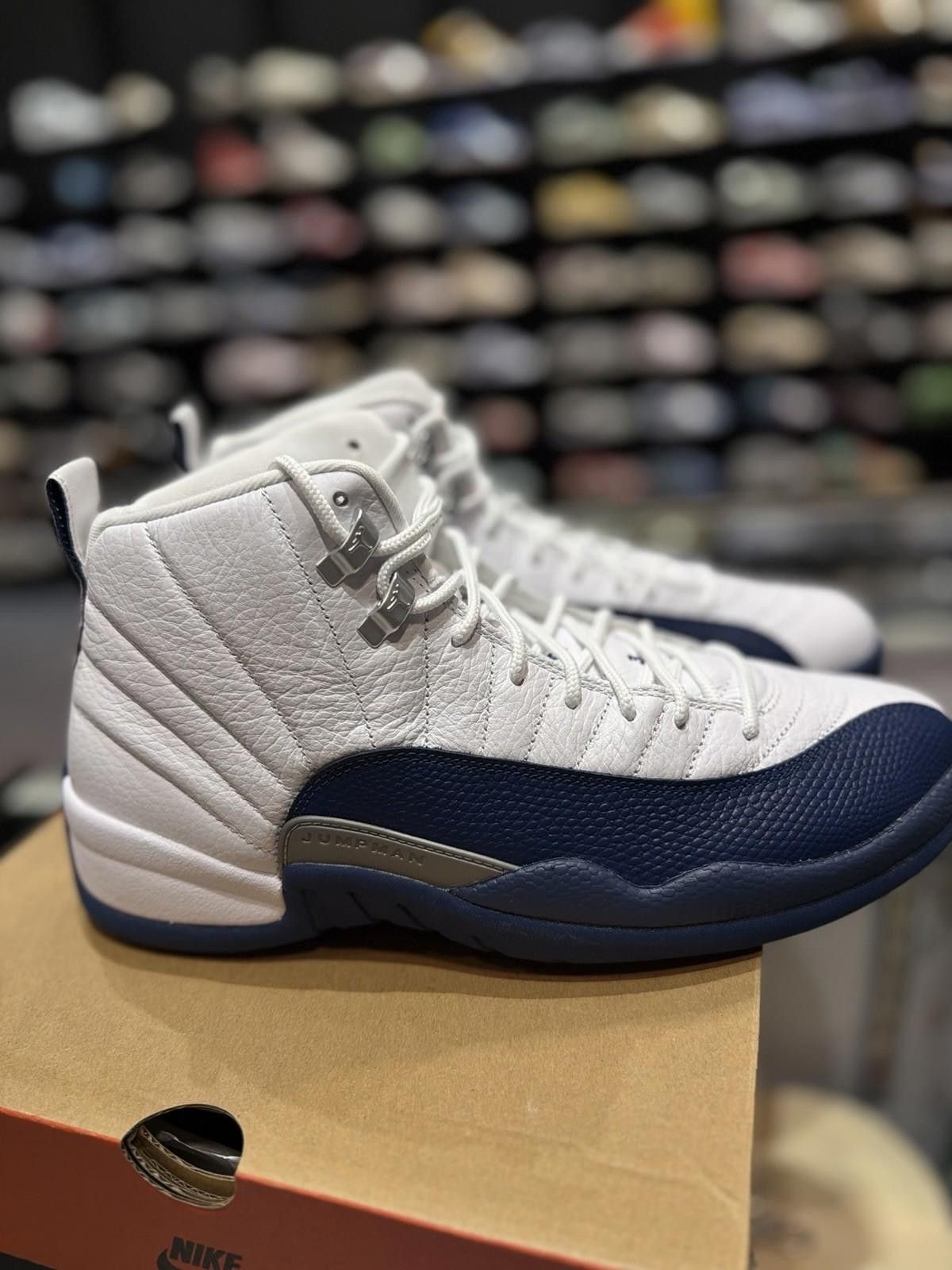 Jordan Brand Air Jordan 12 Retro 2025 White French Blue 10 NEW Size US 10 / EU 43 - 6 Thumbnail