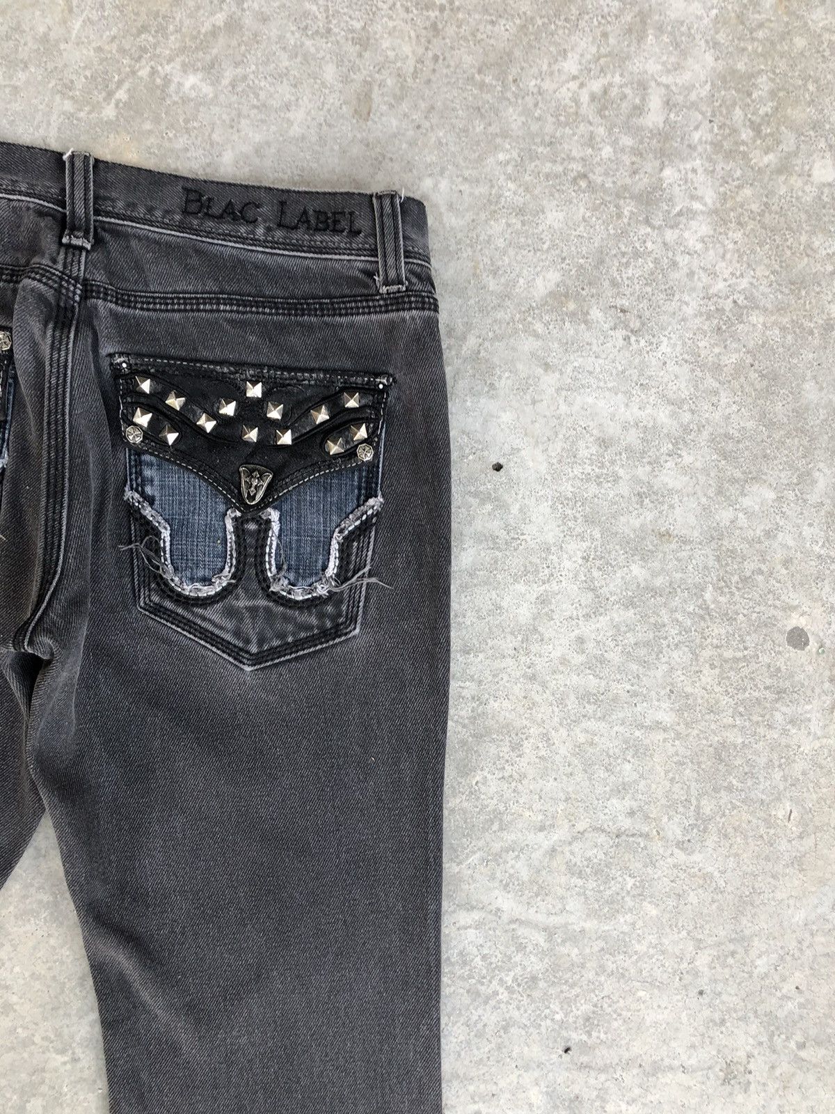 If Six Was Nine Japanese Blac Label Flared Jeans Embroidered logo Distressed Size US 33 - 10 Thumbnail