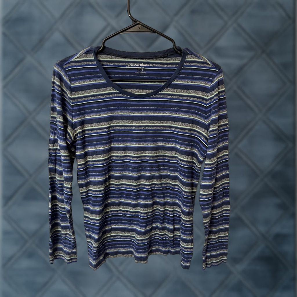Eddie Bauer VINTAGE Eddie Bauer Women's T-Shirt Size Large Blue Striped Casual Cotton 70s 80s Outdoor Size L / US 10 / IT 46 - 1 Thumbnail