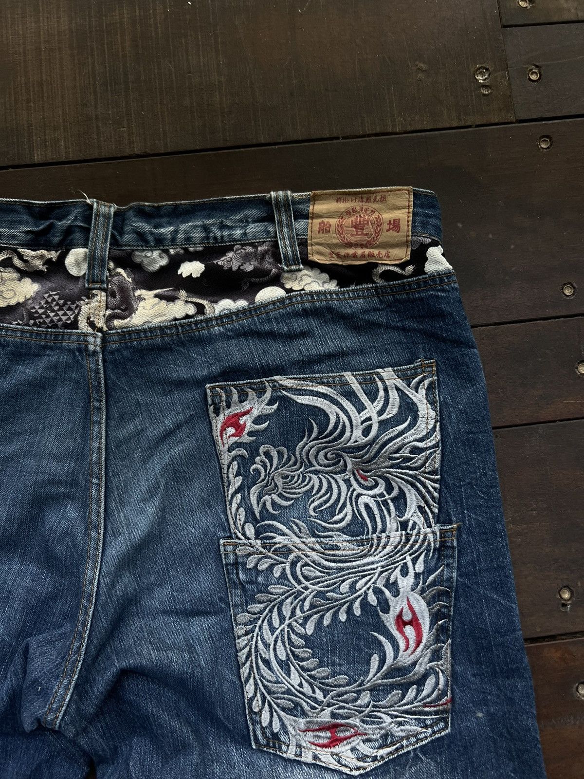 Karakuri Tamashii KARAKURI TAMASHII RARE JAPANESE BAGGY EMBROIDED JEANS Size US 40 / EU 56 - 3 Thumbnail