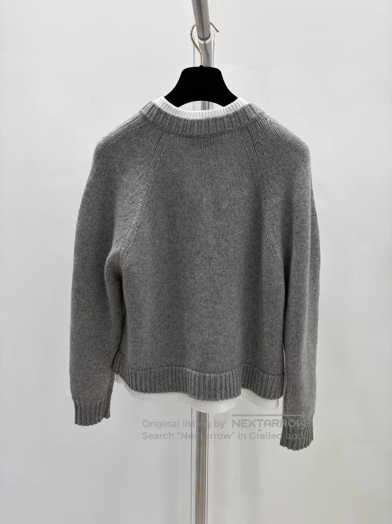 Chanel Chanel Gray and white fake two-piece cashmere cardigan jac Size XS / US 0-2 / IT 36-38 - 2 Thumbnail