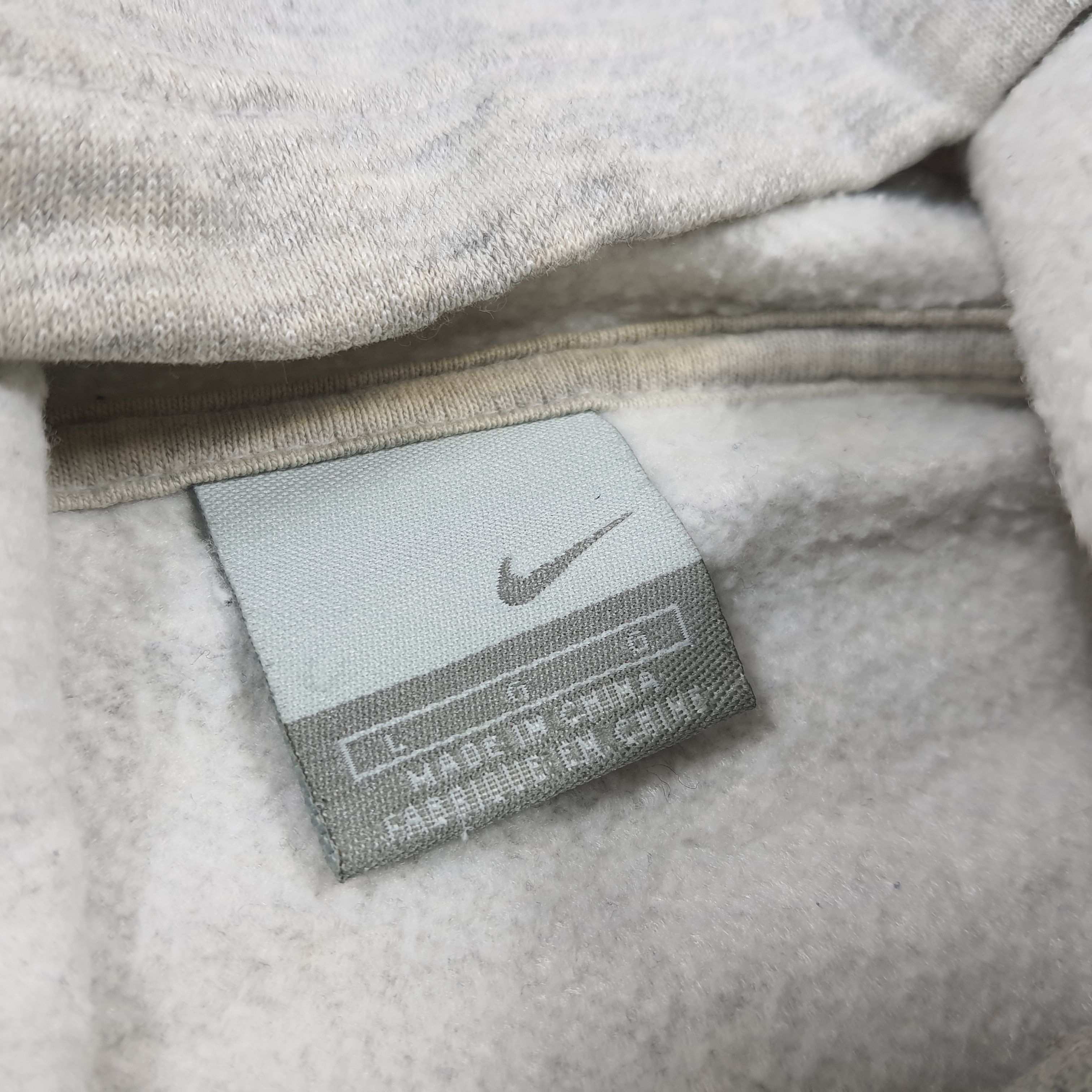 Nike Vintage Nike Small Embroidery Swoosh Grey Hoodie C295N10 Size US M / EU 48-50 / 2 - 5 Thumbnail