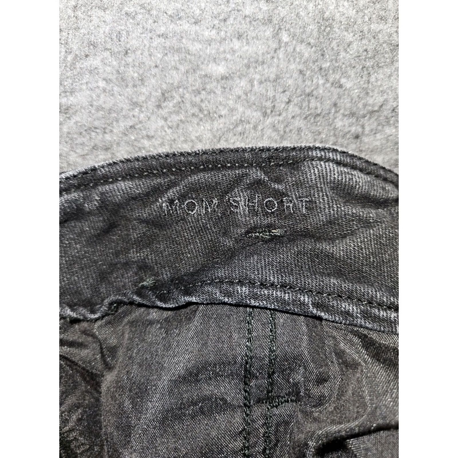 American Eagle Outfitters American Eagle Mom Shorts Women's Black Belted Button Fly Size 12 Preppy Size 34" / US 12 / IT 48 - 3 Thumbnail