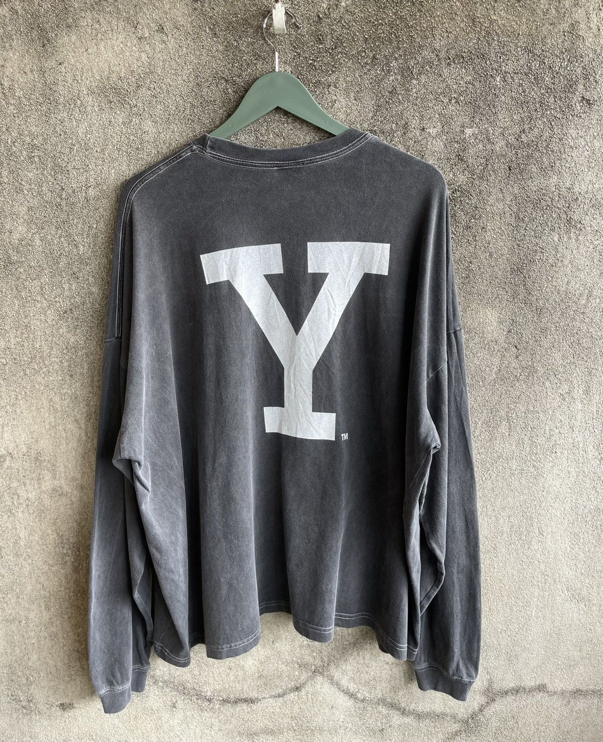 Champion Vintage’90s🔥YALE UNIVERSITY🔥Big Logo Sun Faded L/S Tshirt Size US XXL / EU 58 / 5 - 1 Thumbnail