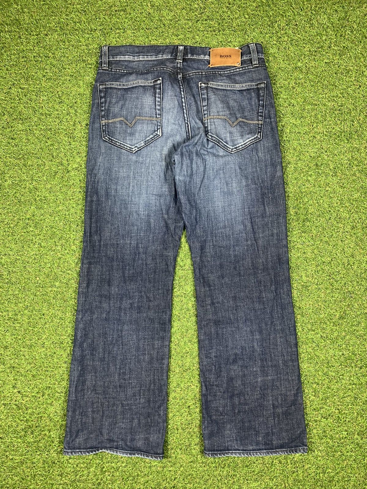 Hugo Boss Vintage Hugo Boss jeans denim streetwear style size 32x30 Size US 32 / EU 48 - 1 Thumbnail