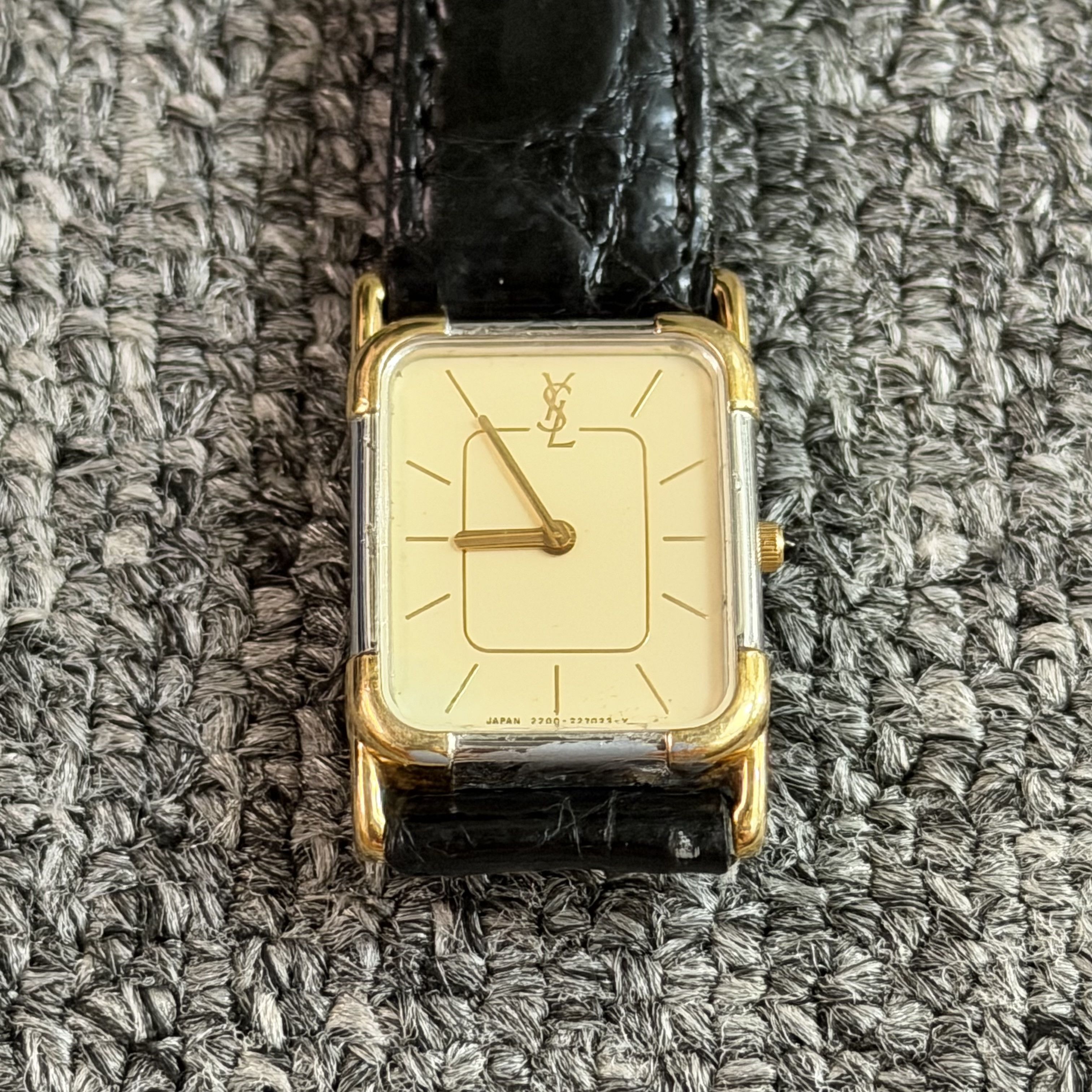 Yves Saint Laurent Yves Saint Laurent Watch Size ONE SIZE - 3 Thumbnail