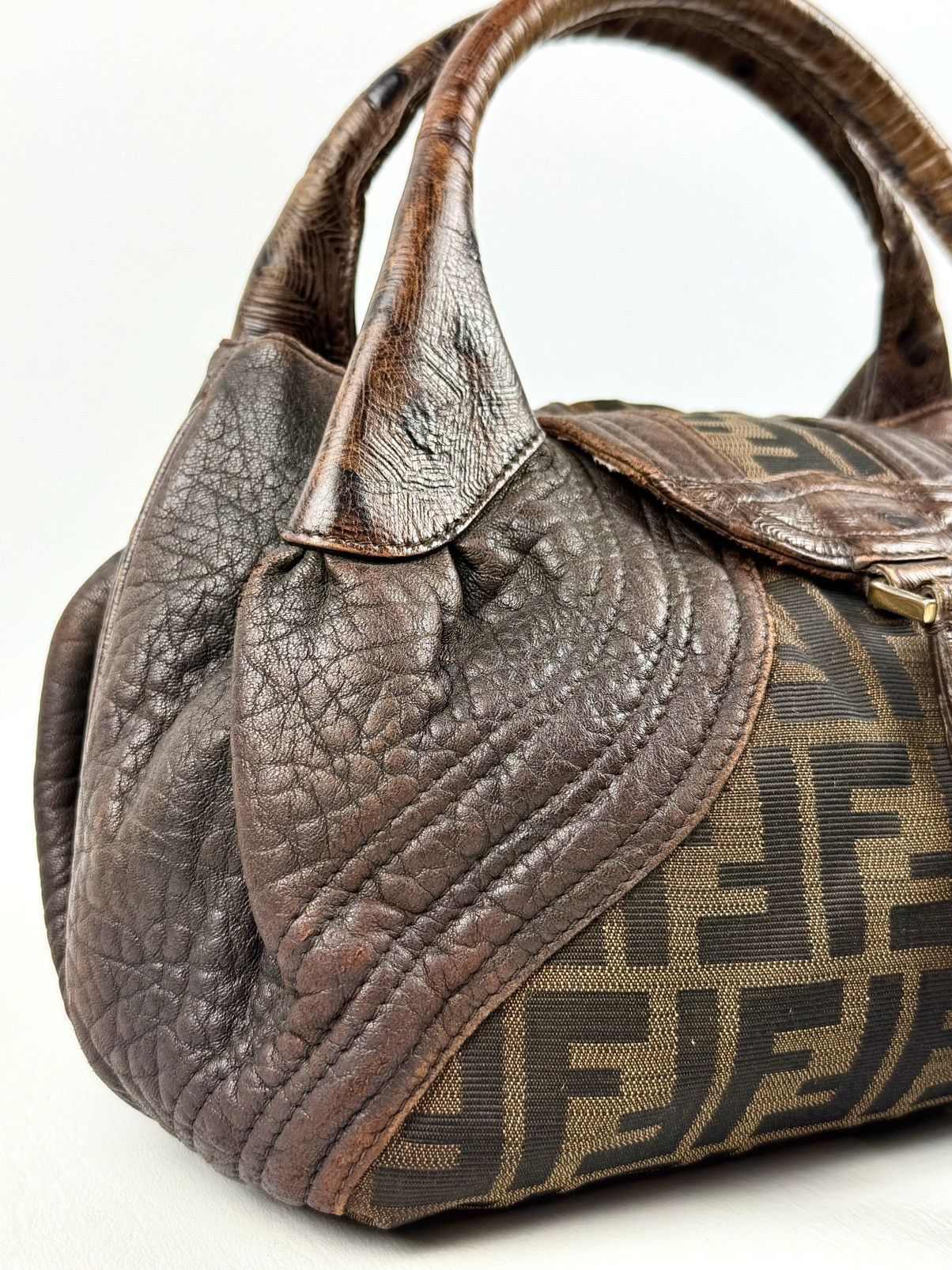 Fendi Fendi - 2000’s - Tortoise - FF - Tabacco - Zucca - Small Spy Size ONE SIZE - 4 Thumbnail