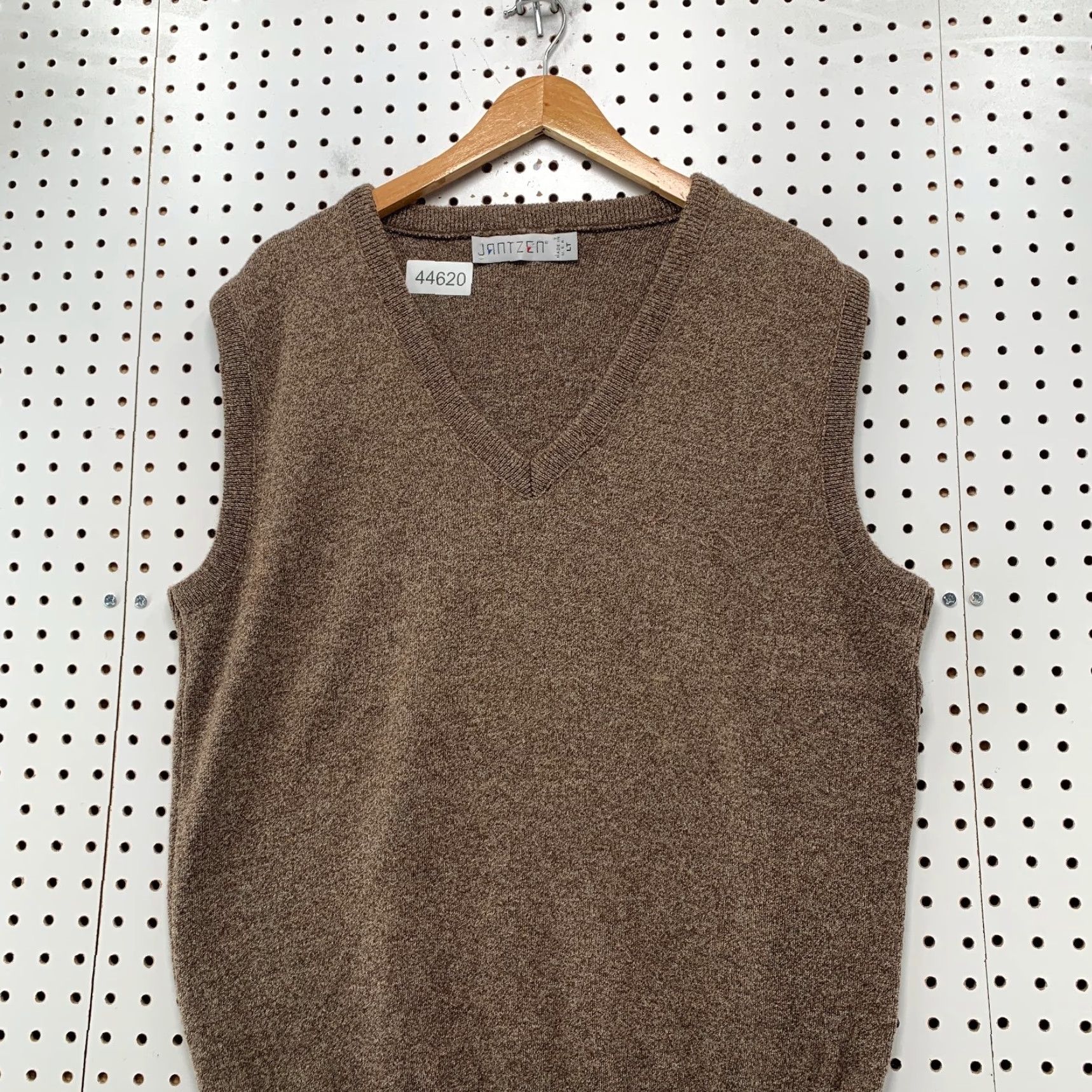 Jantzen Vintage Jantzen Wool V Neck Sweater Mens XLT Tall Brown Sleeveless Grandpa USA Size US XL / EU 56 / 4 - 2 Thumbnail