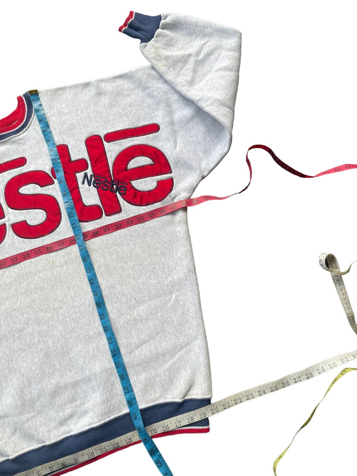 Vintage Vintage Nestle Crewneck Size US XXL / EU 58 / 5 - 13 Thumbnail