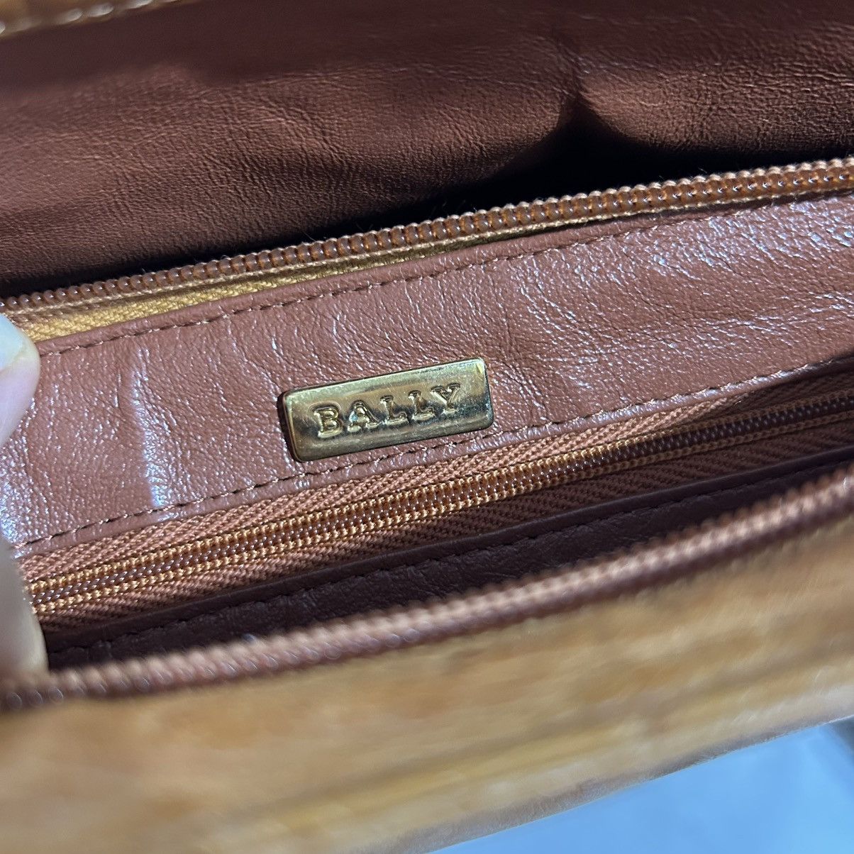 Bally × Vintage 🔥RARE🔥BALLY VINTAGE OSTRICH HANDBAG Size ONE SIZE - 12 Thumbnail