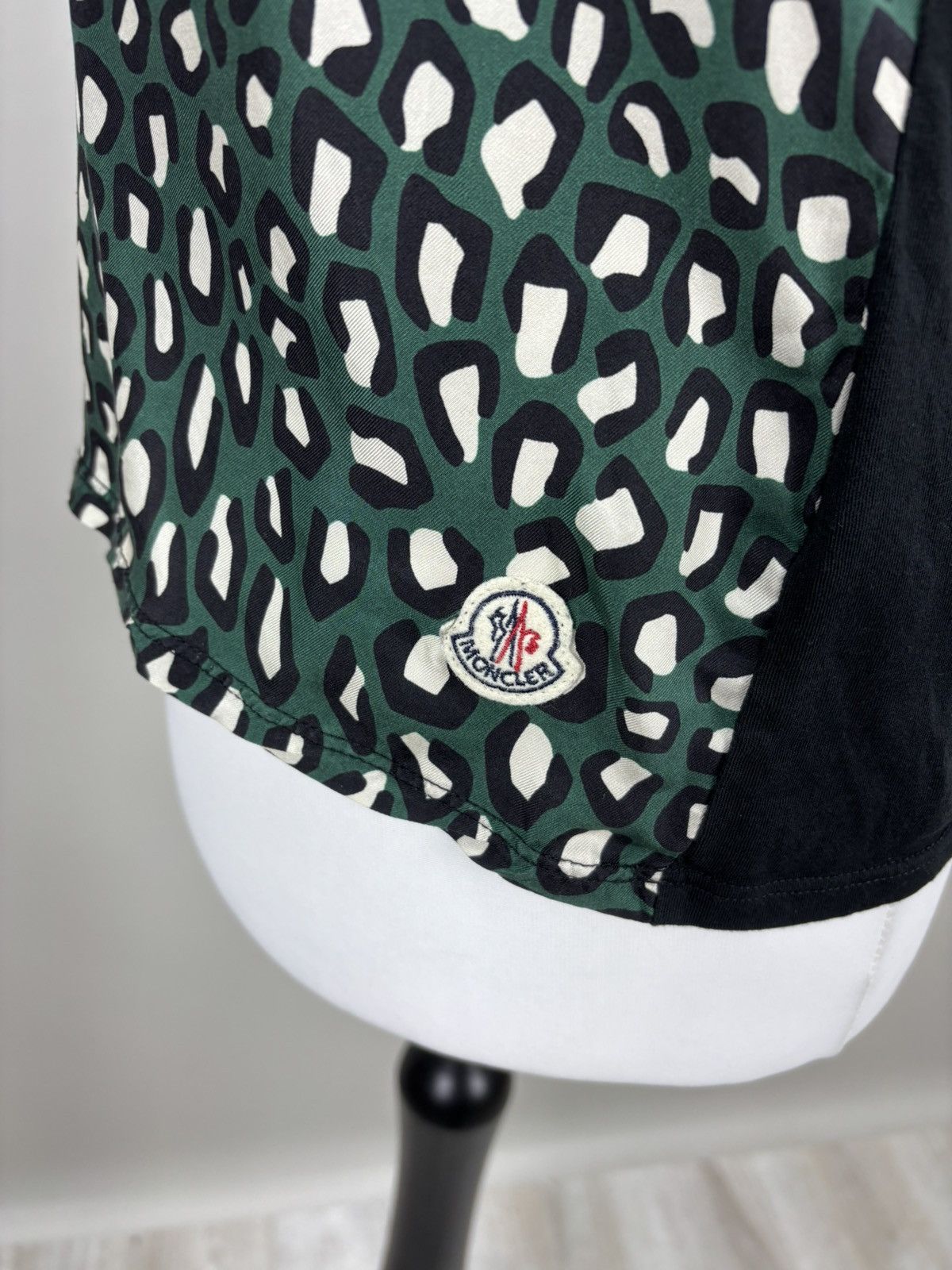 Moncler Womens t shirt silk Moncler Size S Color Green/Black Size S / US 4 / IT 40 - 9 Thumbnail