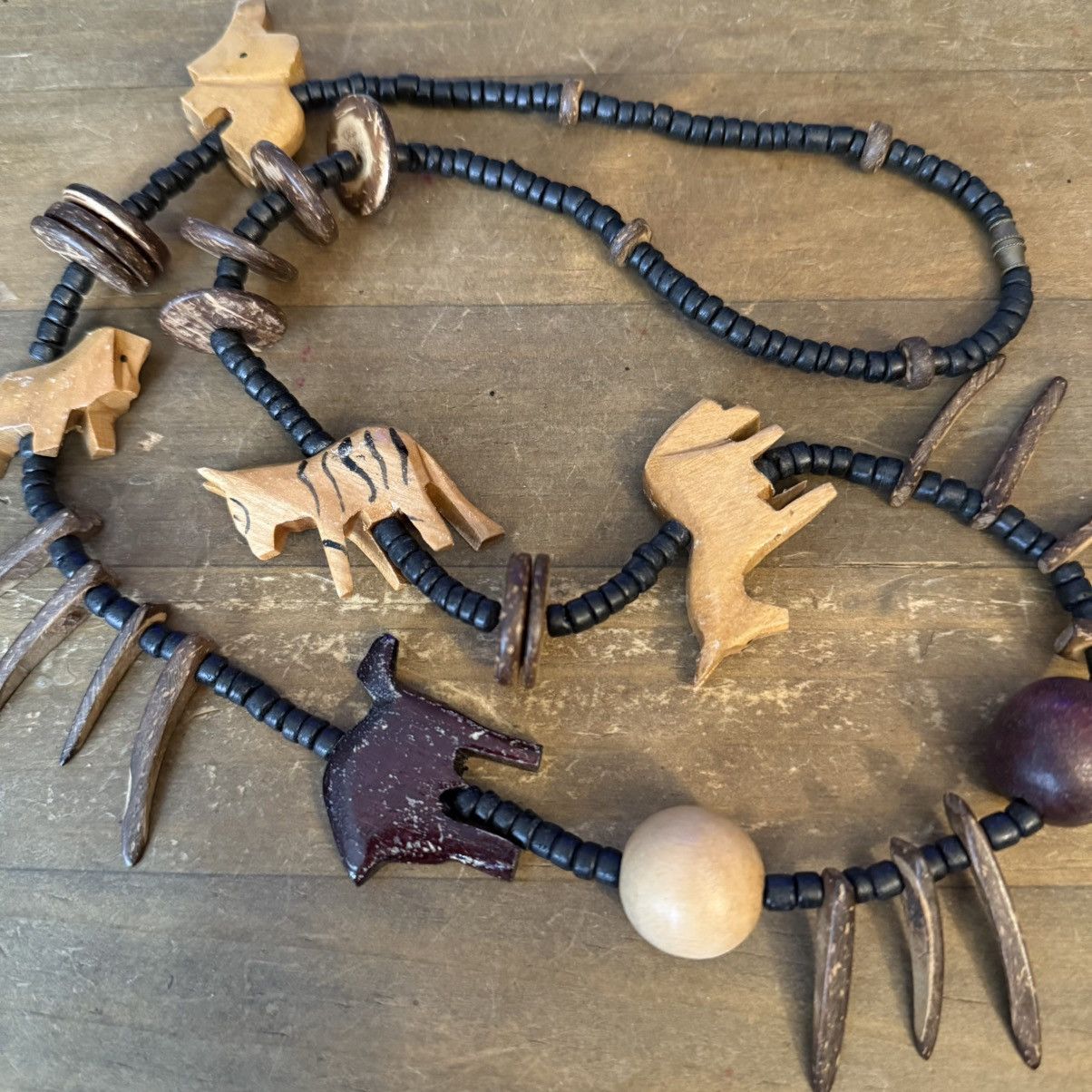 Vintage Vintage hand carved wooden African Safari bead necklace Size ONE SIZE - 2 Thumbnail