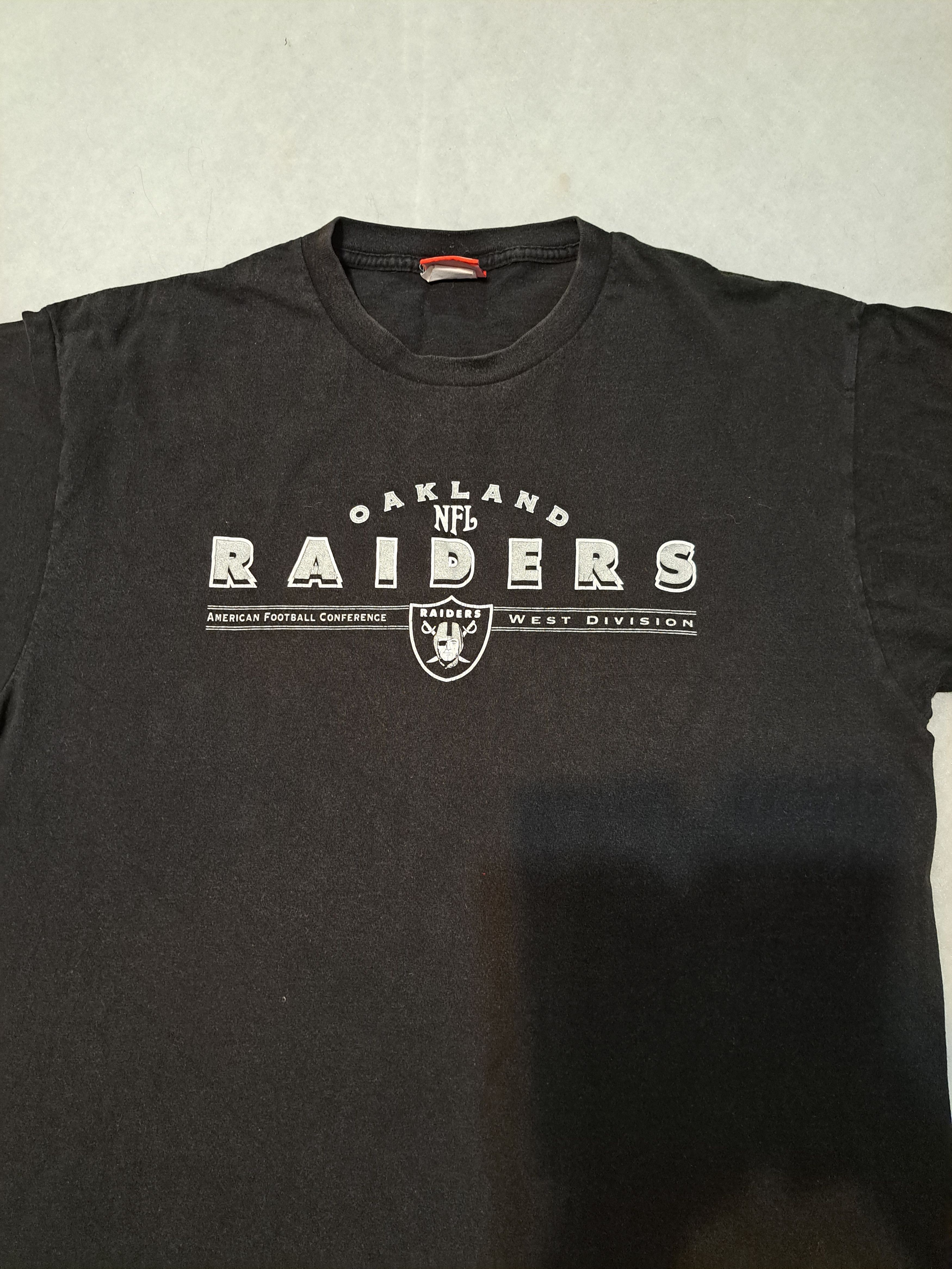 NFL Oakland Riders vintage black tee t-shirt, XL Size US XL / EU 56 / 4 - 2 Thumbnail