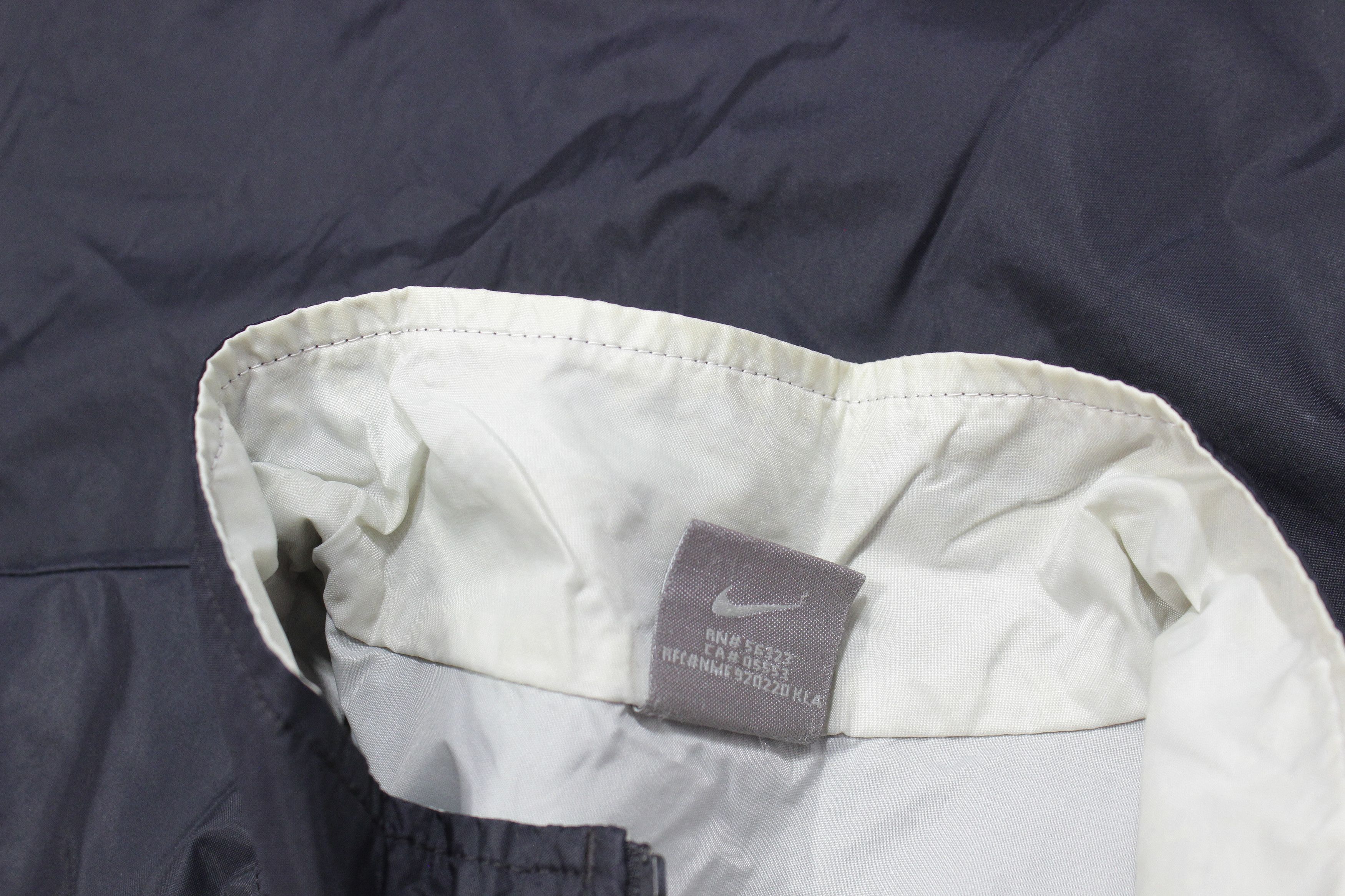 Nike 90S Big Logo Nylon Jacket Size US L / EU 52-54 / 3 - 10 Thumbnail