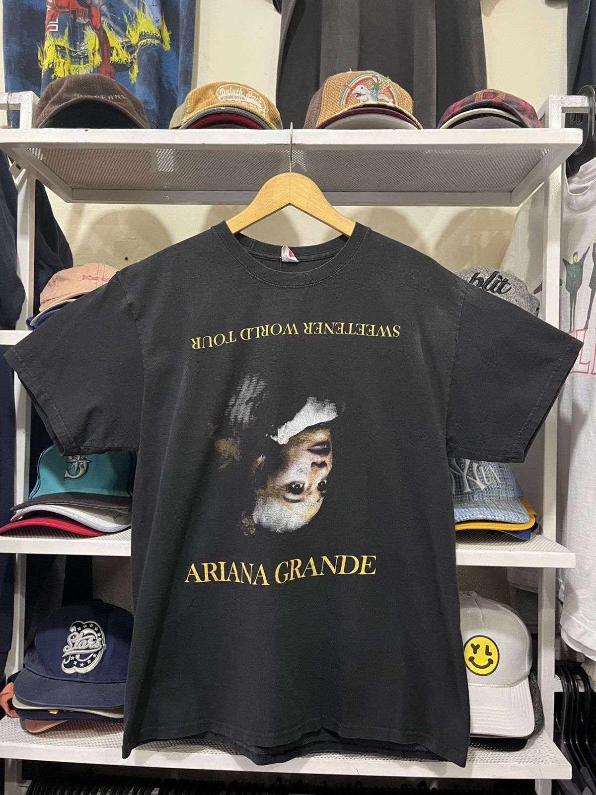 Band Tees Ariana Grande sweetener world tour black T-shirt Size US M / EU 48-50 / 2 - 1 Thumbnail