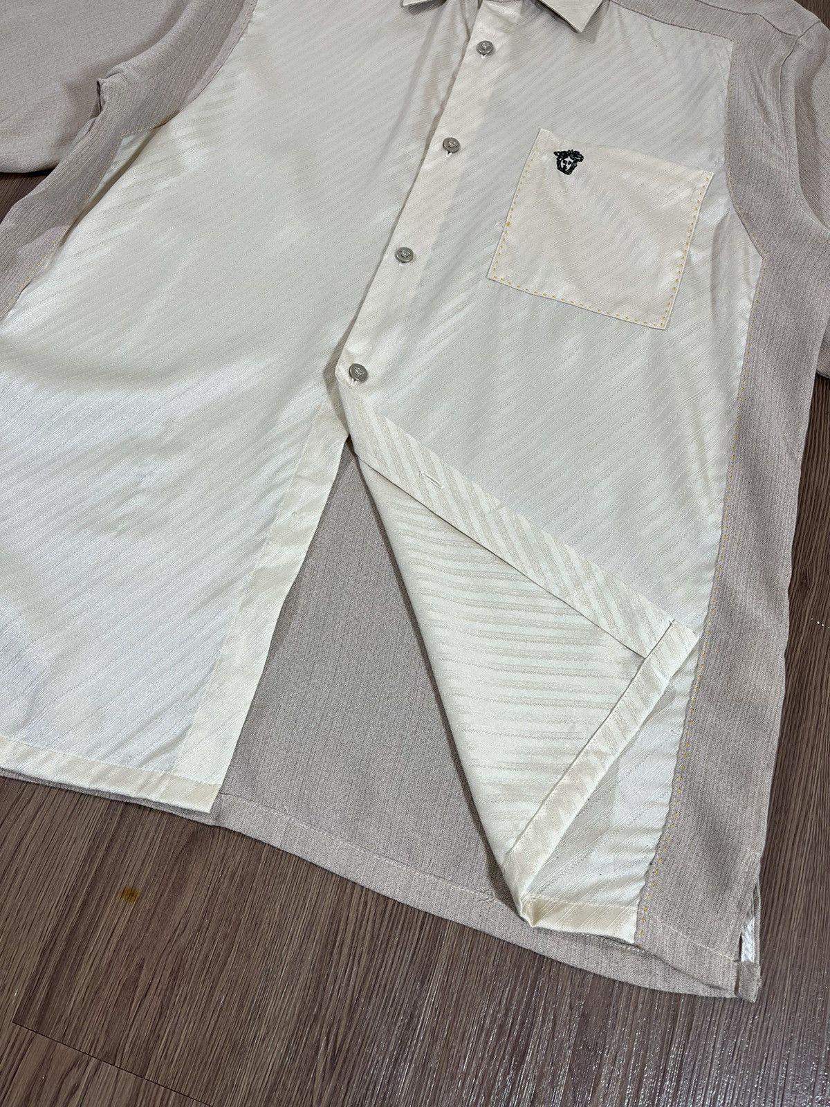 Versace Jeans Couture Versace Jeans Couture – Silk Open Collar Shirt Size US L / EU 52-54 / 3 - 7 Thumbnail