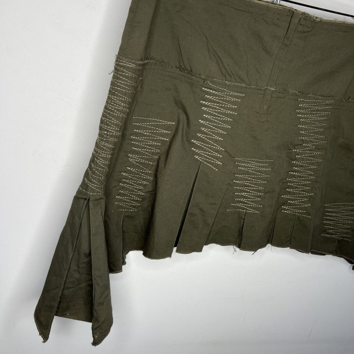 Japanese Brand Tactical asymmetric patchwork cargo mini skirt y2k 00s Size 30" / US 8 / IT 44 - 6 Thumbnail