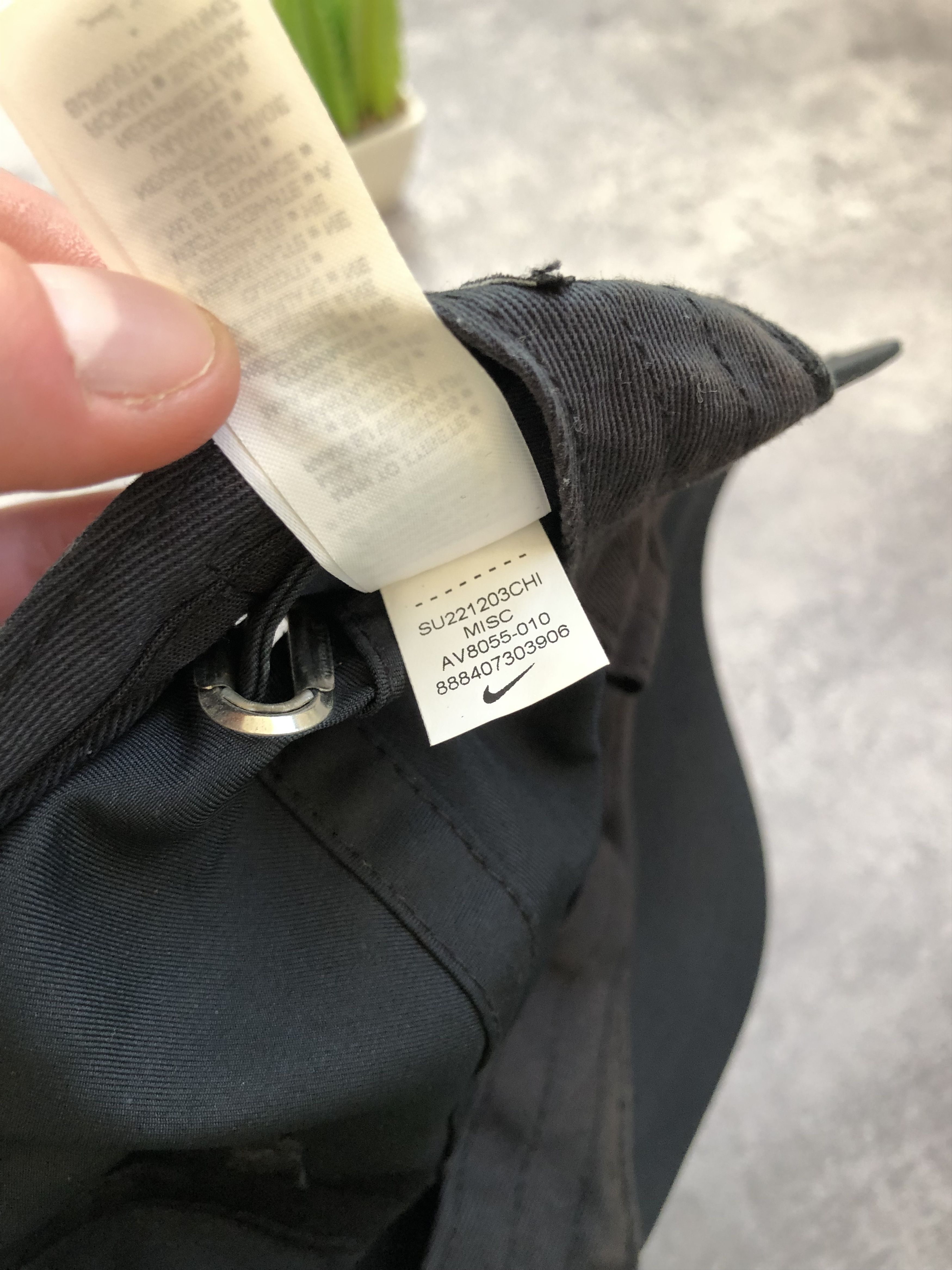Nike NIKE Hype Metal Logo Streetwear Black Minimalistic Cap Black Size ONE SIZE - 11 Thumbnail