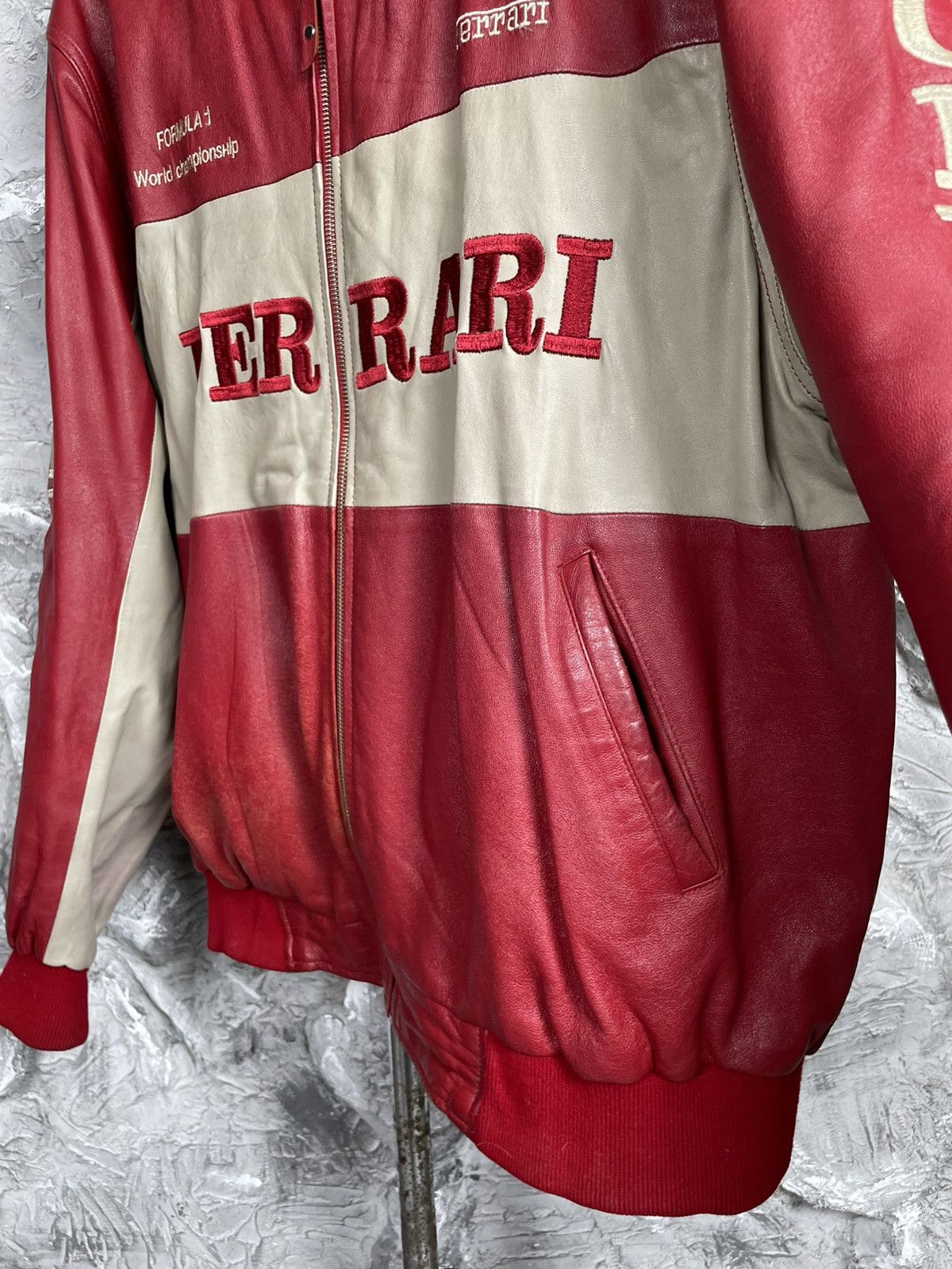 Ferrari Vintage Ferrari 1996 Formula 1 Rare Moto Leather Jacket Y2K Size US XL / EU 56 / 4 - 8 Thumbnail