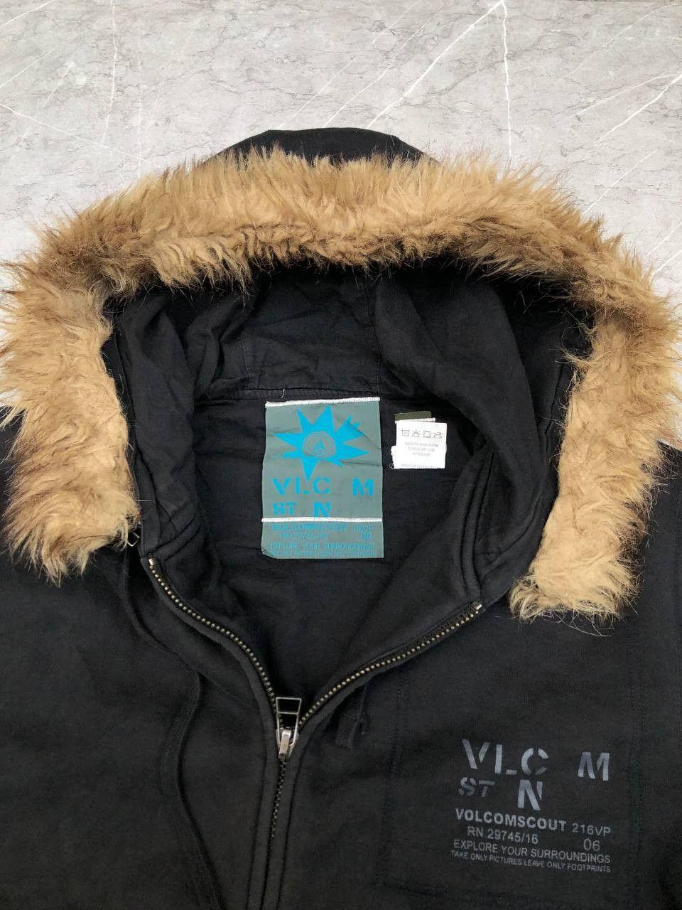 Volcom Vintage Volcom Fur Zip Hoodie Size US S / EU 44-46 / 1 - 14 Thumbnail