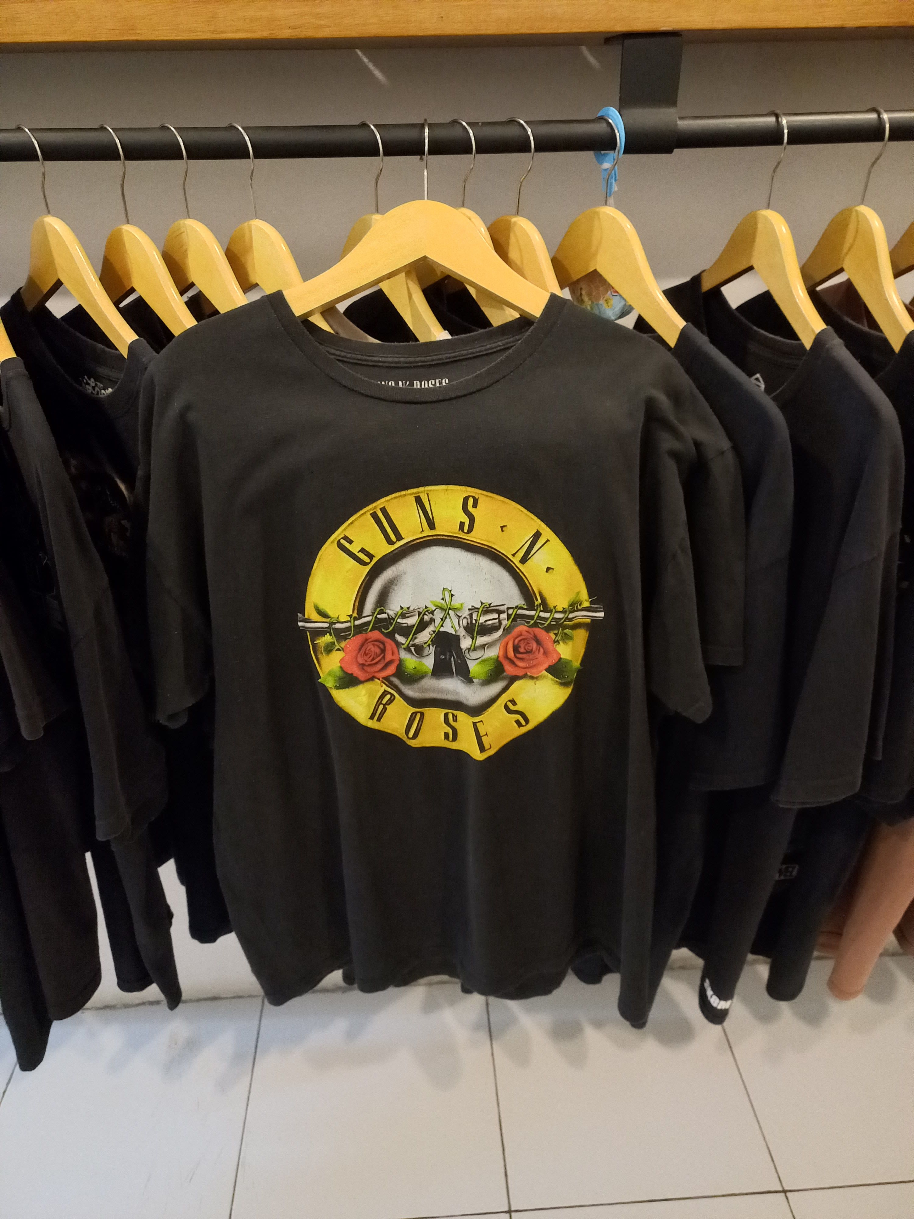 Other GUNS N ROSES Size US XL / EU 56 / 4 - 4 Thumbnail